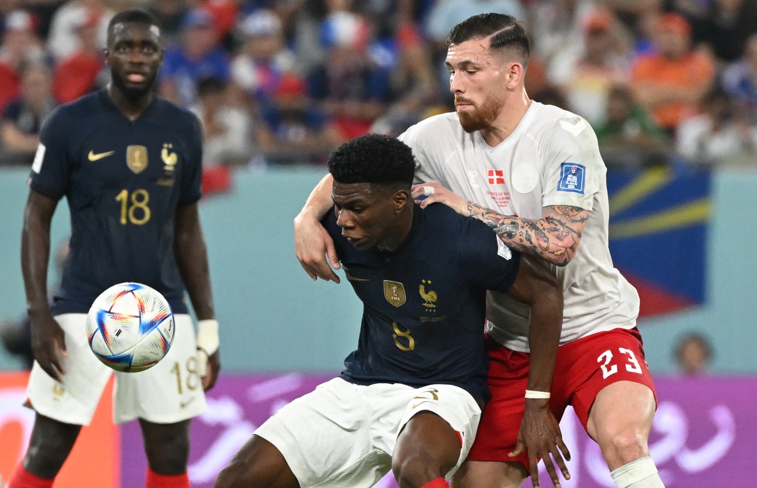 ފްރާންސްގެ މިޑްފީލްޑަރު އައުރޭލިއަން ޗުއަމެނީ: ސީނިއާ މިޑްފީލްޑަރުންގެ ބަދަލުގައި ޑެޝޯމްޕް ފުރުސަތު ދިނީ ޗުއަމެނީ އަށް ---- ފޮޓޯ: އޭއެފްޕީ