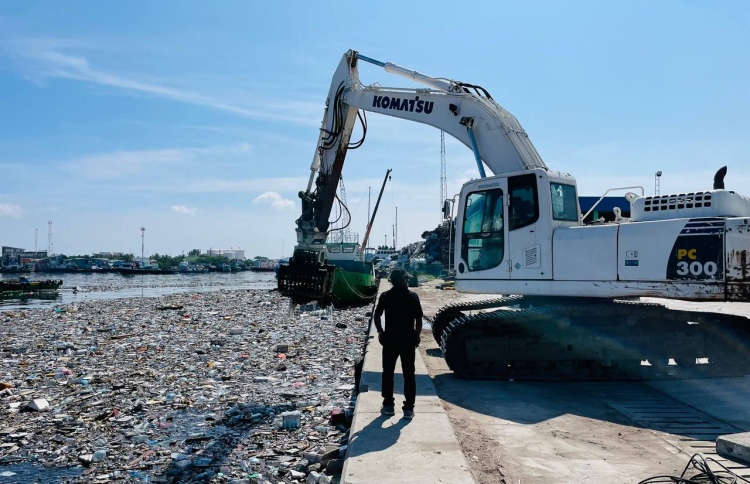 Thilafushi work site akun gellunu meeha maruvefai ovva fenijje