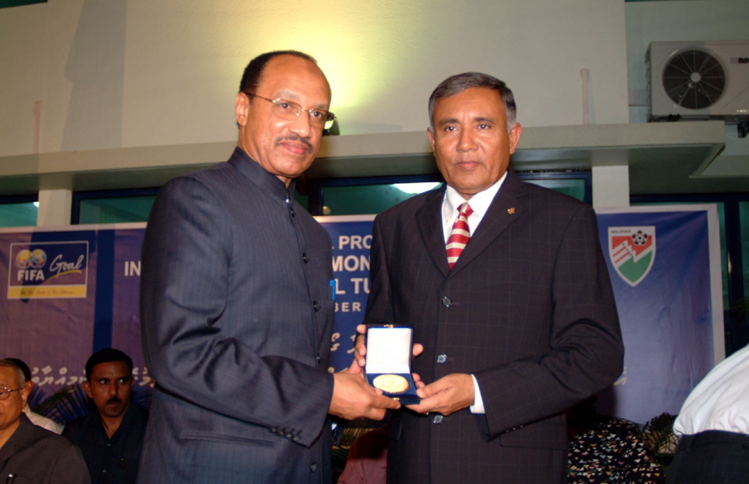 ސަމަރޭ: އޭނާ އަކީ ބްރޯޑްކާސްޓިންގެ ވަރުގަދަ ޝަޚުސިއްޔަތެއް -- ފޮޓޯ: ހަވީރު