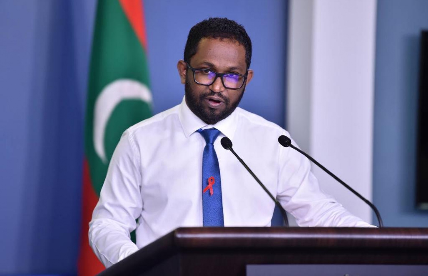 ރައީސް އޮފީހުގެ ތަރުޖަމާނު މިއުވާން، ޕްރެސް ކޮންފަރެންސްގައި ވާހަކަދައްކަވަނީ-- ފޮޓޯ: ރައީސް އޮފީސް