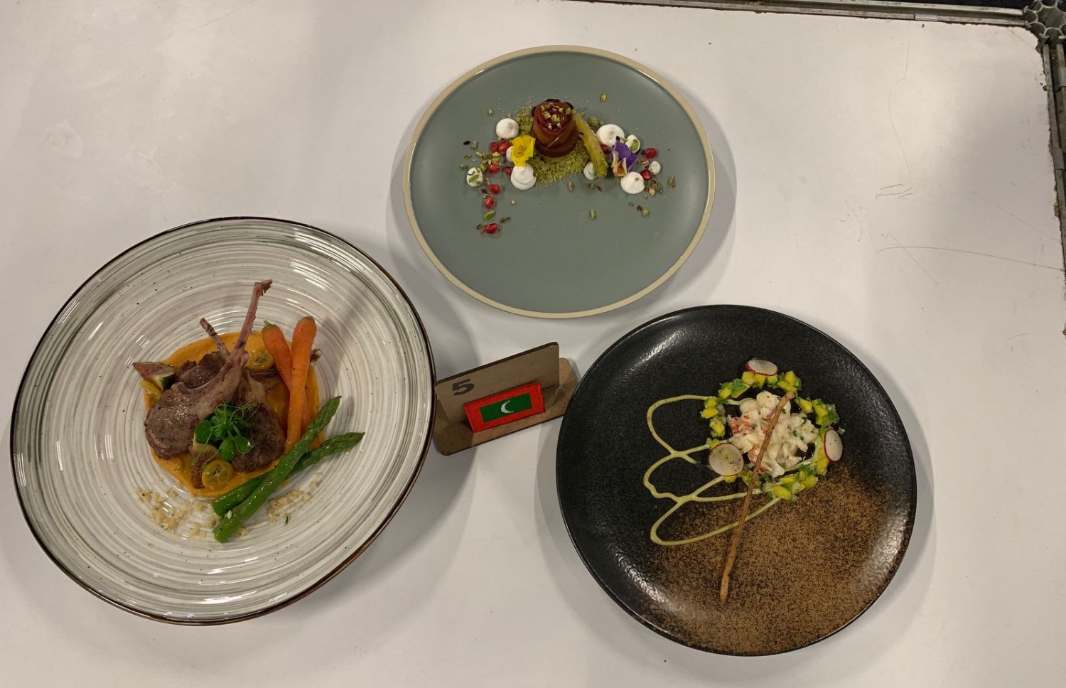 ޝެފް ތޮހާ ތައްޔާރުކޮށްފައިވާ ޑިޝްއެއް.