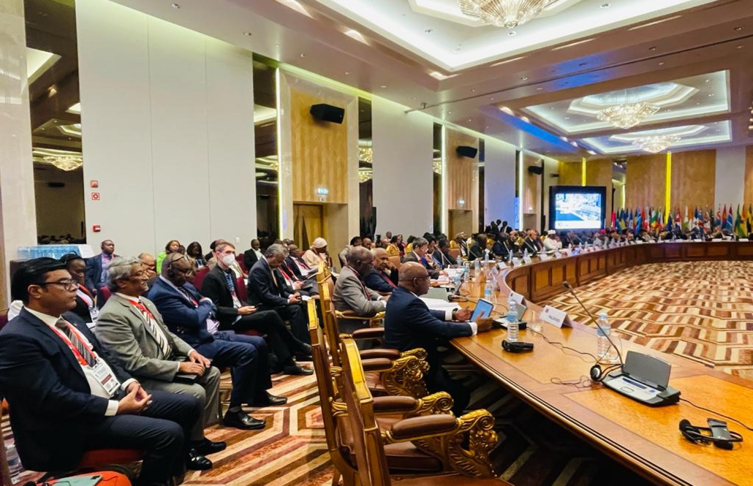 އޯއޭސީޕީއެސްގެ 10 ވަނަ ސަމިޓުގައި ރާއްޖޭގެ ވަފުދު ބައިވެރިވެވަޑައިގަންނަވަނީ -- ފޮޓޯ: ރައީސް އޮފީސް