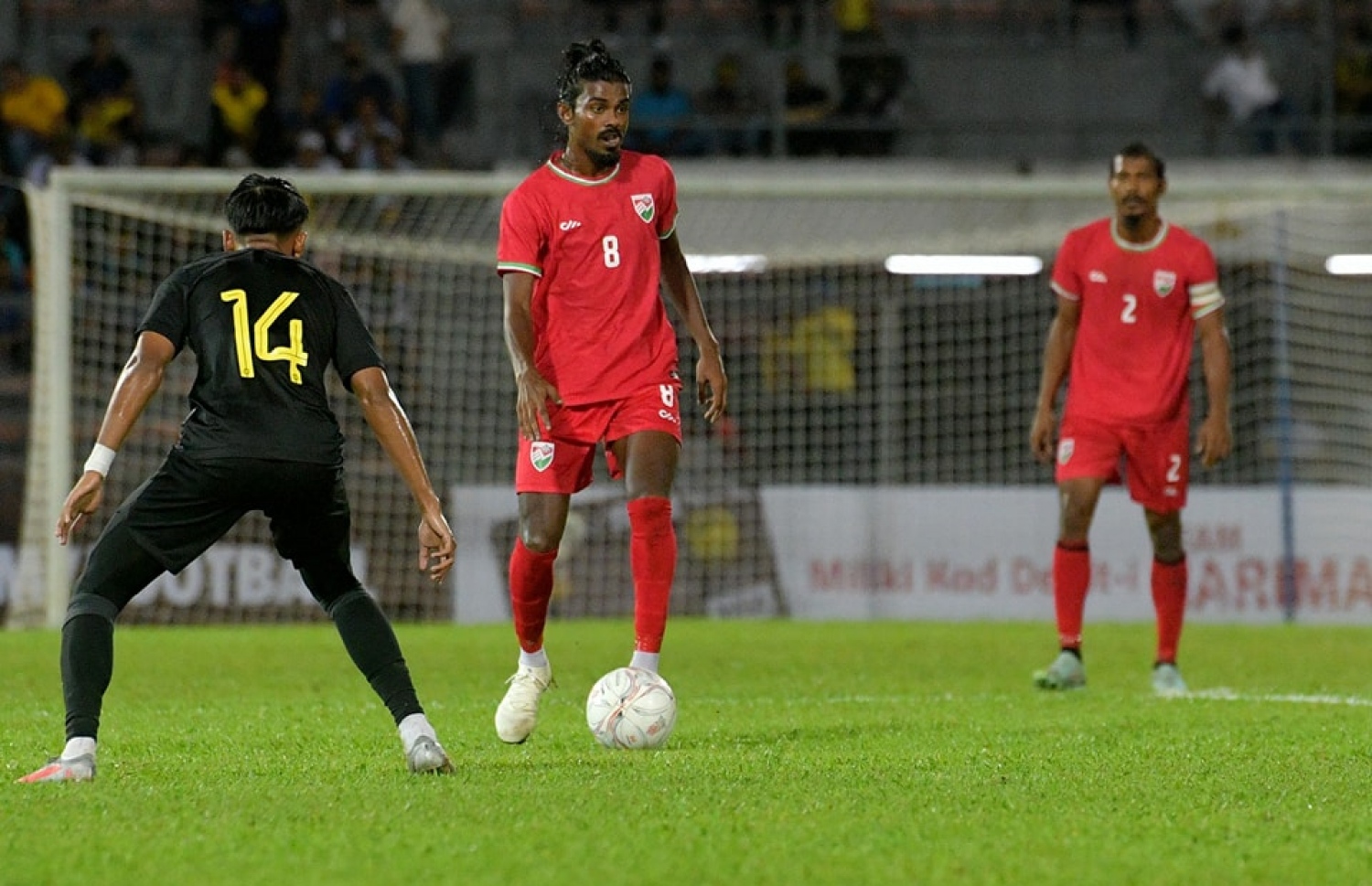 މެލޭޝިއާ އާ ދެކޮޅަށް ރޭ، ރާއްޖެއިން ކުޅުނު މެޗުގެ ތެރެއިން މެޗުން ރާއްޖެ ބަލިވީ 3-0 ން --- ފޮޓޯ: އެފްއޭއެމް