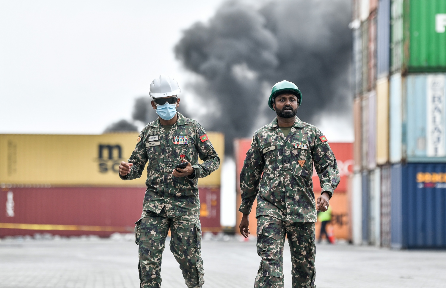 އެމްޕީއެލުން މިއަދު ބޭއްވި ފަޔާ އެންޑް ރެސްކިއު ޑްރިލްގައި ސިފައިން ހަރަކާތްތެރިވަނީ.-- ފޮޓޯ: ނިޝާން އަލީ/މިހާރު