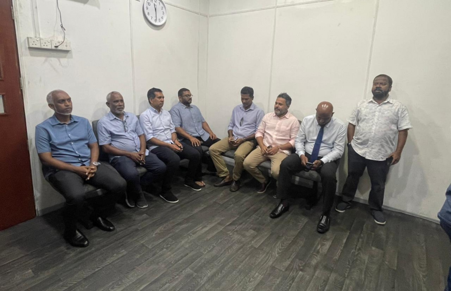 ޔާމީންގެ ސަލާމަތާއި ރައްކާތެރިކަން ކަށަވަރުކޮށްދިނުމަށާއި ބައެއް އިންތިޒާމުތަކާއި ބެހޭގޮތުން މަޝްްވަރާ ކުރުމަށް ޕީޕީއެމް/ޕީއެންސީ ލީޑަރުން ކަރެކްޝަންސްގައި .-- ފޮޓޯ: ޕީޕީއެމް