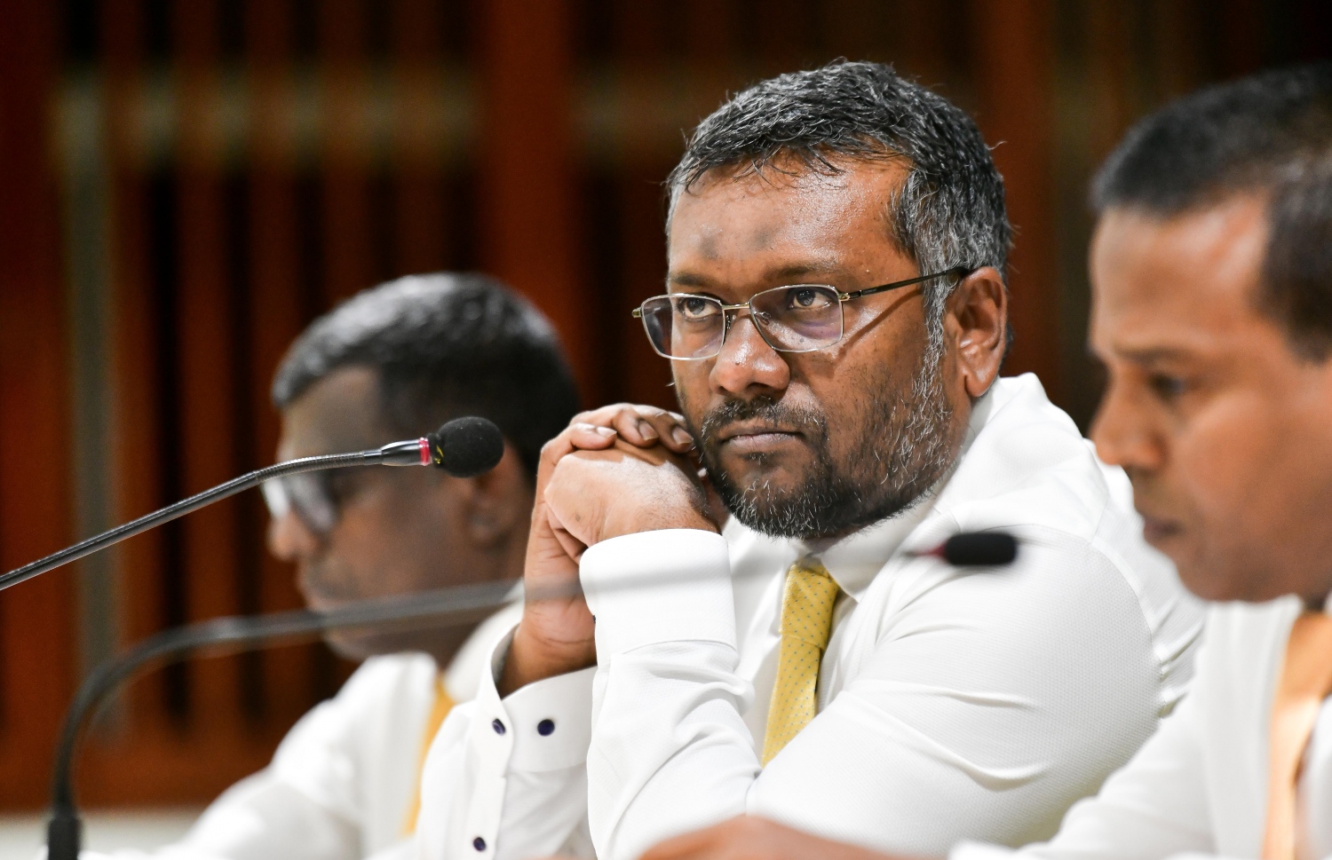 ގައުމީ މަޖިލީހުގައި ޗެއާޕާސަން ފައްޔާޒް.-- ފޮޓޯ: ނިޝާން އަލީ | މިހާރު