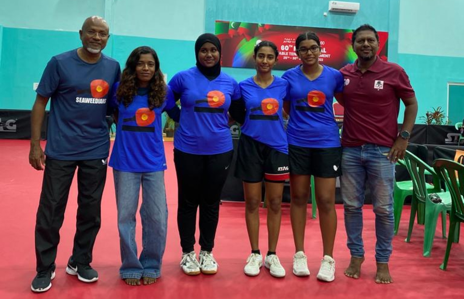 އިހާ އެކަޑަމީގެ އަންހެން ޓީމު