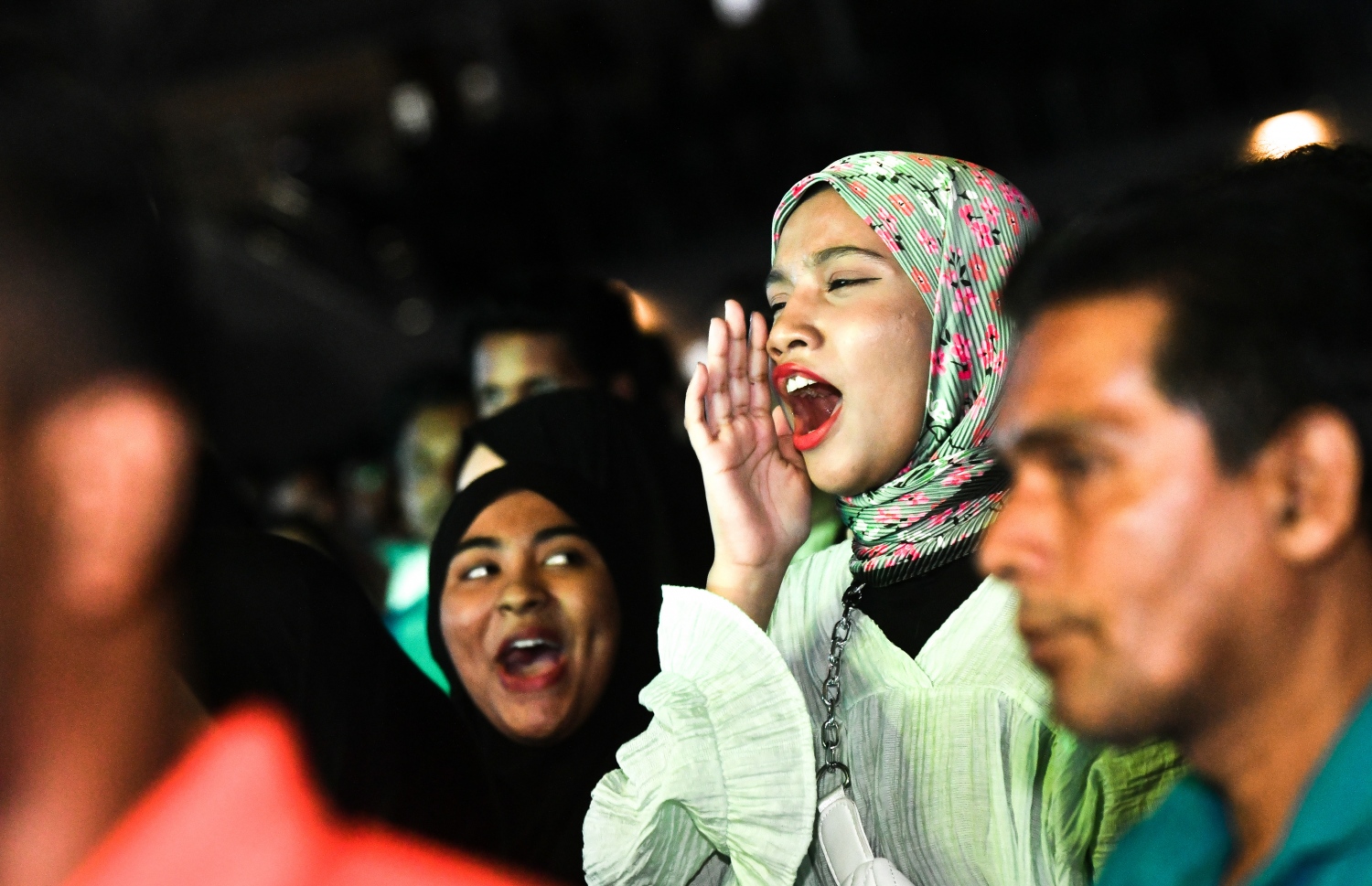 ޔޫތު މިނިސްޓްރީން އިންތިޒާމު ކޮށްގެން ހުޅުމާލޭގައި އާ އަހަރު ފާހަގަކުރުމަށް ބޭއްވި މިއުޒިކް ޝޯ، މި ޝޯ ބަލަން ގިނައަދަދެއްގެ ބަޔަކު ޖަމާވި .-- ފޮޓޯތައް: ނިޝާން އަލީ / މިހާރު