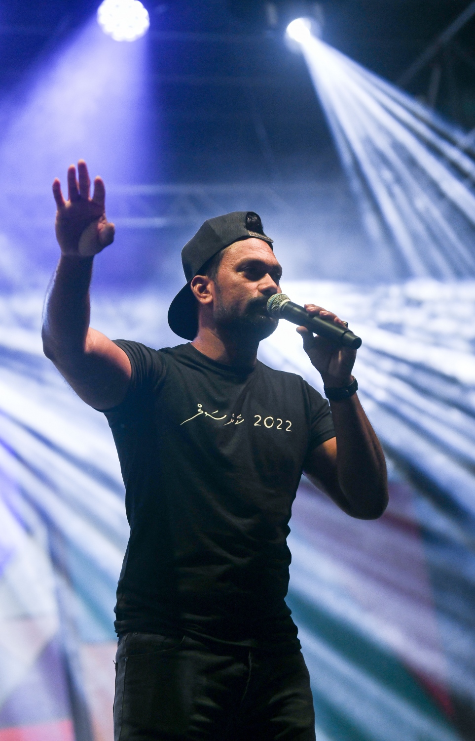 ޔޫތު މިނިސްޓްރީން އިންތިޒާމު ކޮށްގެން ހުޅުމާލޭގައި އާ އަހަރު ފާހަގަކުރުމަށް ބޭއްވި މިއުޒިކް ޝޯ، މި ޝޯ ބަލަން ގިނައަދަދެއްގެ ބަޔަކު ޖަމާވި .-- ފޮޓޯތައް: ނިޝާން އަލީ / މިހާރު