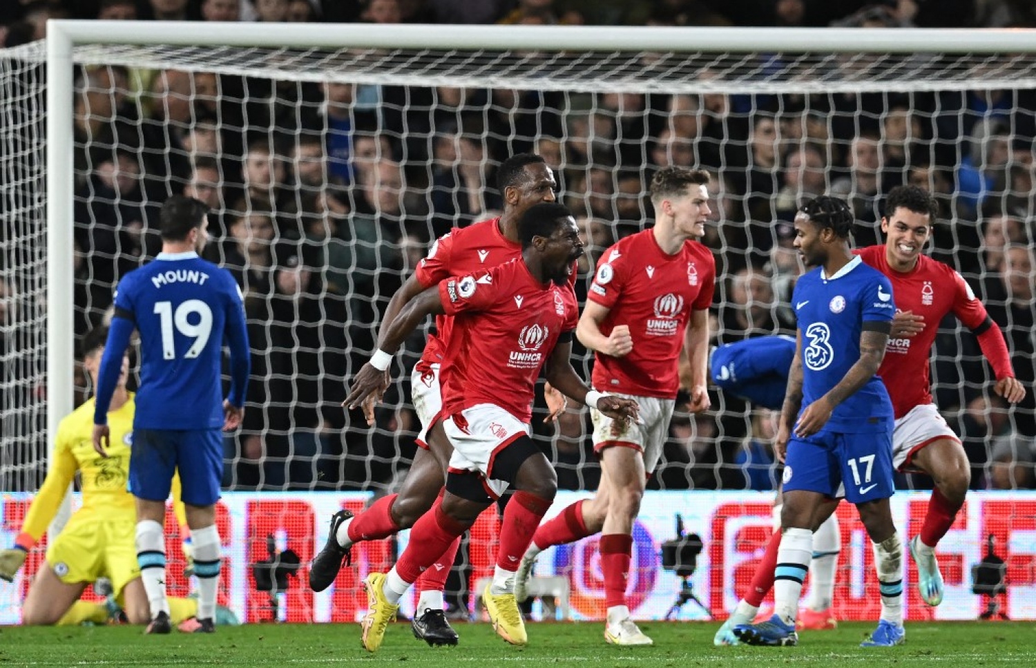 ފޮރެސްޓުން އެއްވަރު ކުރި ގޯލު ޖެހުމަށް ފަހު އުފާފާޅު ކުރަނީ.-- ފޮޓޯ: އޭއެފްޕީ