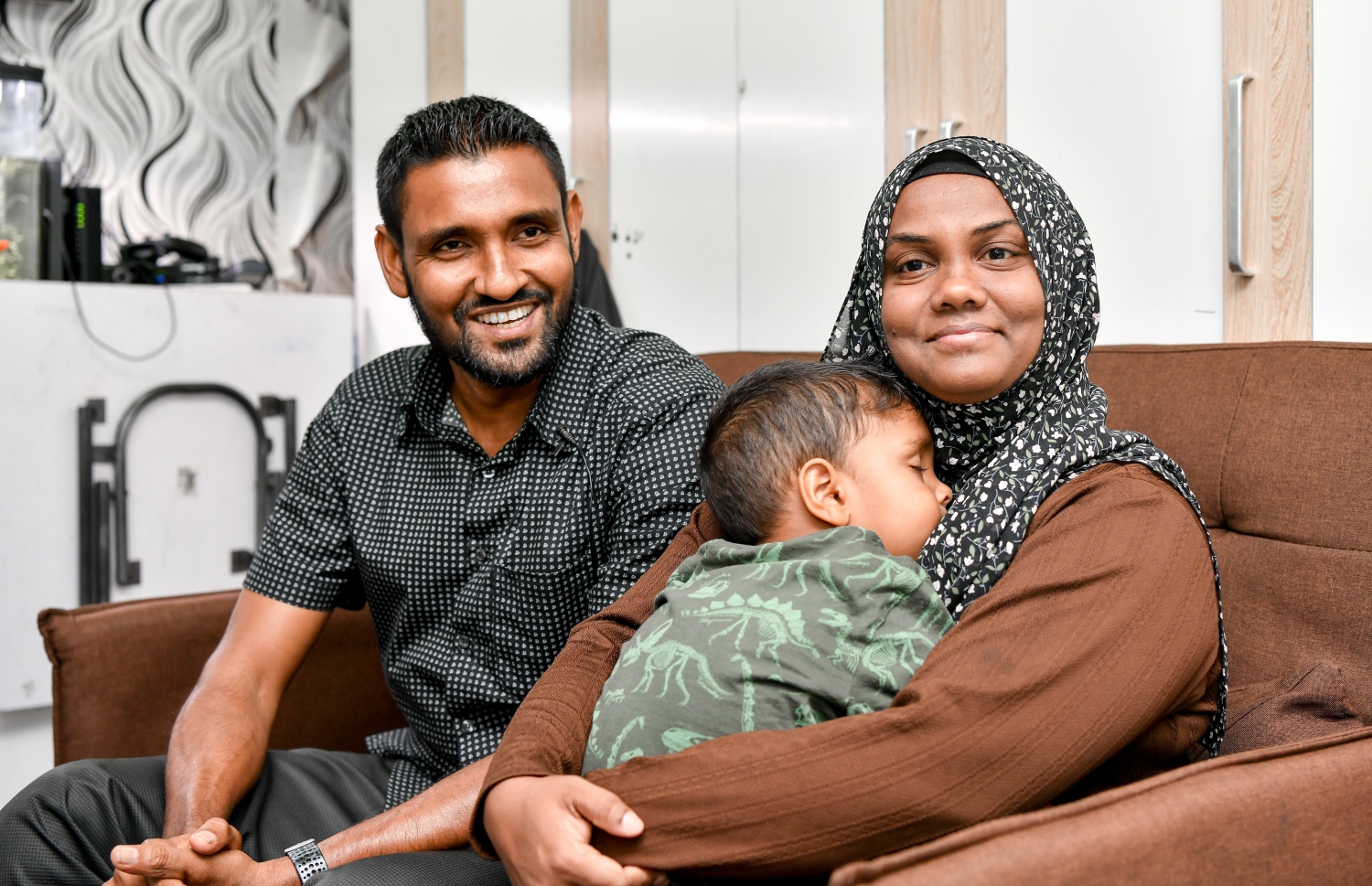 ހަގު ދަރިފުޅާ އެކު އަރޫޝާ އާއި އަޝްހަދު: ދަރިން ނުލިބުމުގެ މައްސަލަތަކުގައި ދެ މީހުން ވަނީ ހިތްދަތި އެތައް ކަމެއް ތަހައްމަލްކޮށްފައި. -- ފޮޓޯ: ނިޝާން އަލީ | މިހާރު