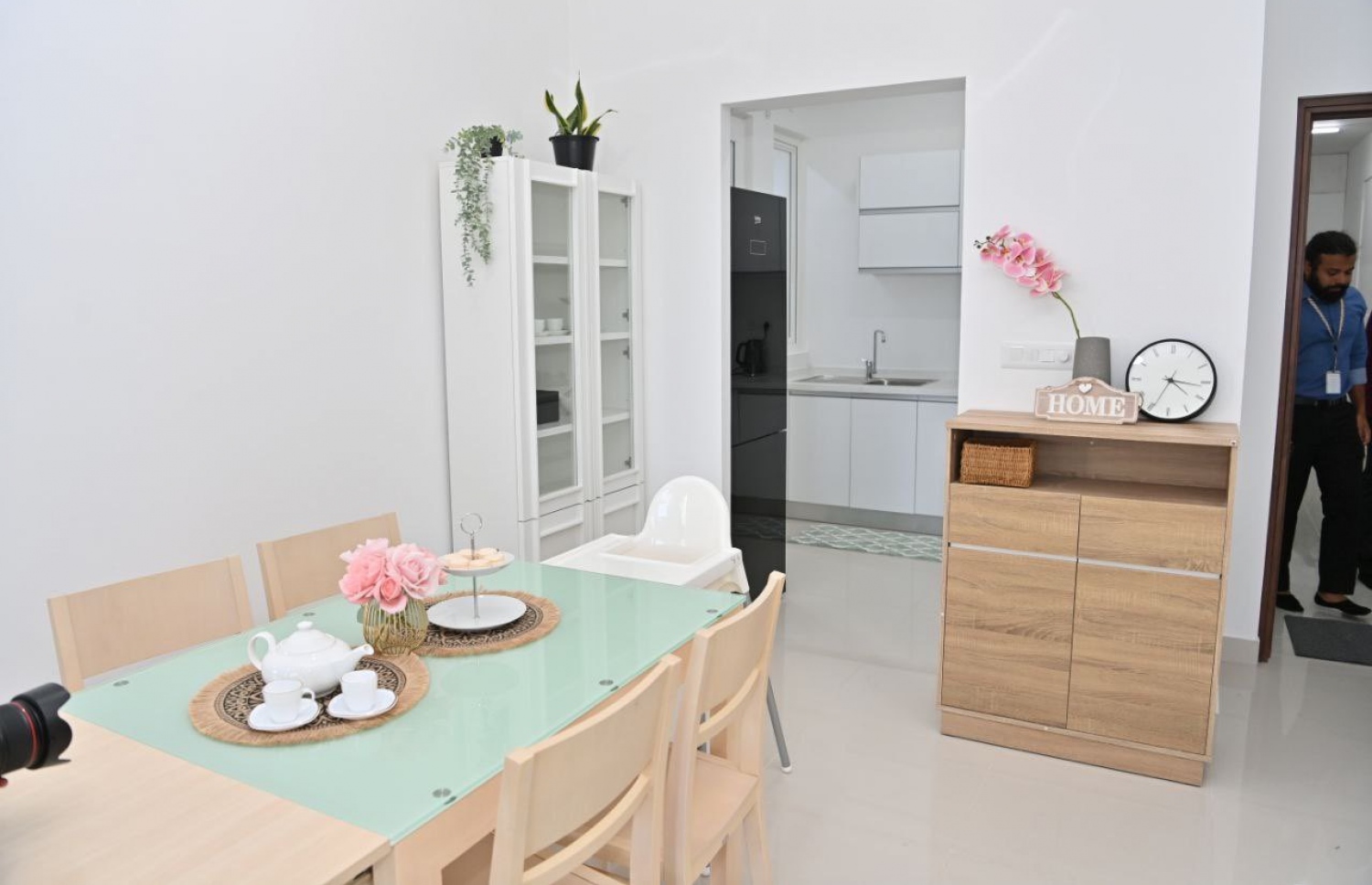 މި ސަރުކާރުގެ ފުރަތަމަ ބޯހިޔާވަހިކަމުގެ މަޝްރޫއުގެ ދަށުން އިމާރާތްކުރި ފްލެޓުތައް ނިމުމުން ހުންނާނެ ގޮތުގެ ނަމޫނާއެއް.-- ފޮޓޯ: ރައީސް އޮފީސް