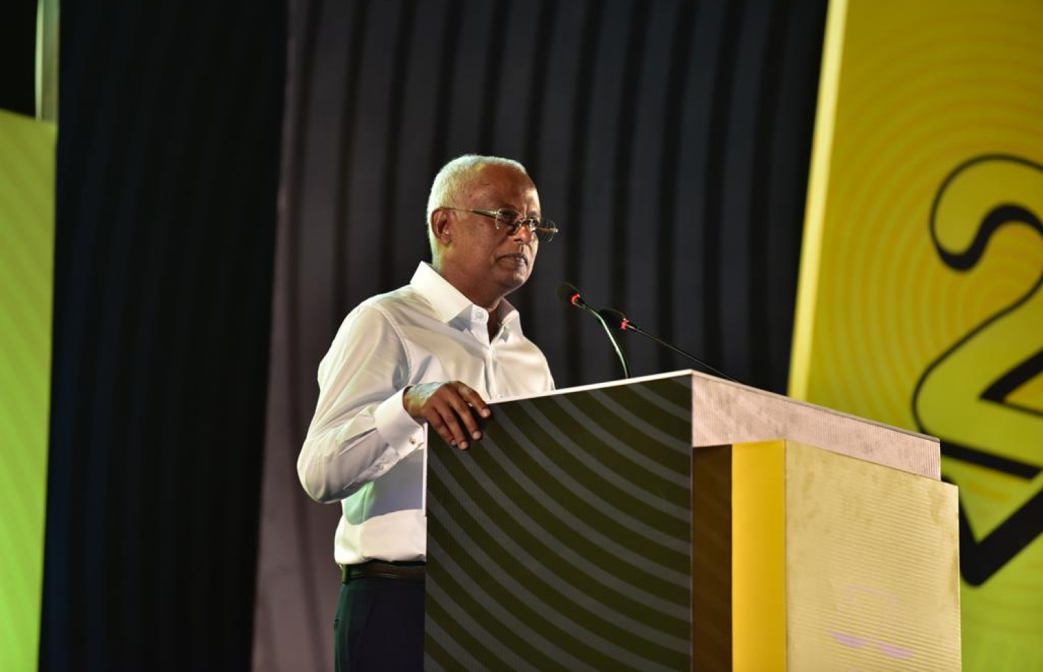 ރައީސް މިރޭ ވާހަކަފުޅު ދައްކަވަނީ: އަނިޔާވެރިކަމަށް އެނބުރި ރާއްޖެ ގެންދަން ބޭނުން ނުވާ ކަމަށް ވިދާޅުވި.