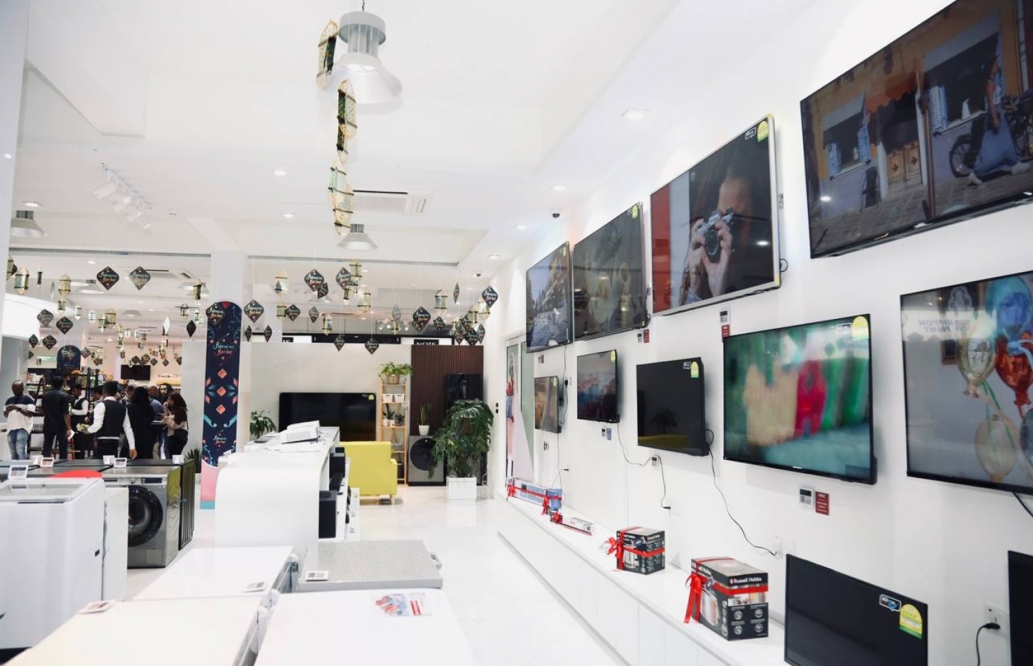 އެސްޓީއޯ ޕީޕަލްސް ޗޮއިސް: ރޯދައަށް ހިންގާ ޕްރޮމޯޝަނުގައި ޓީވީން ބޮޑެތި ޑިސްކައުންޓުތަކެއް ލިބޭނެ. -- ފޮޓޯ: އެސްޓީއޯ