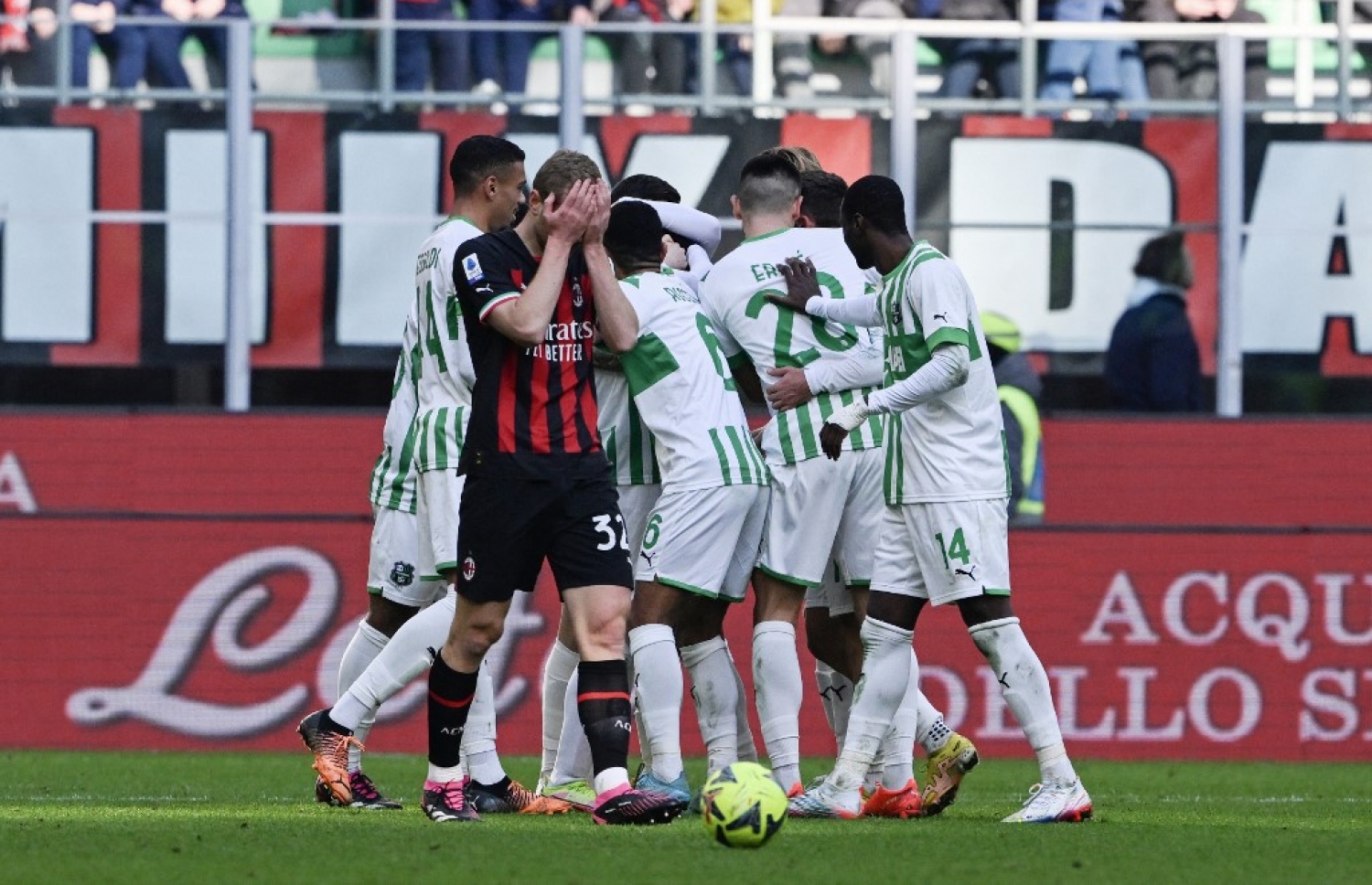 ސަސުއޮލޯގެ ފަސްވަނަ ގޯލަށް ފަހު. -- ފޮޓޯ: އޭއެފްޕީ