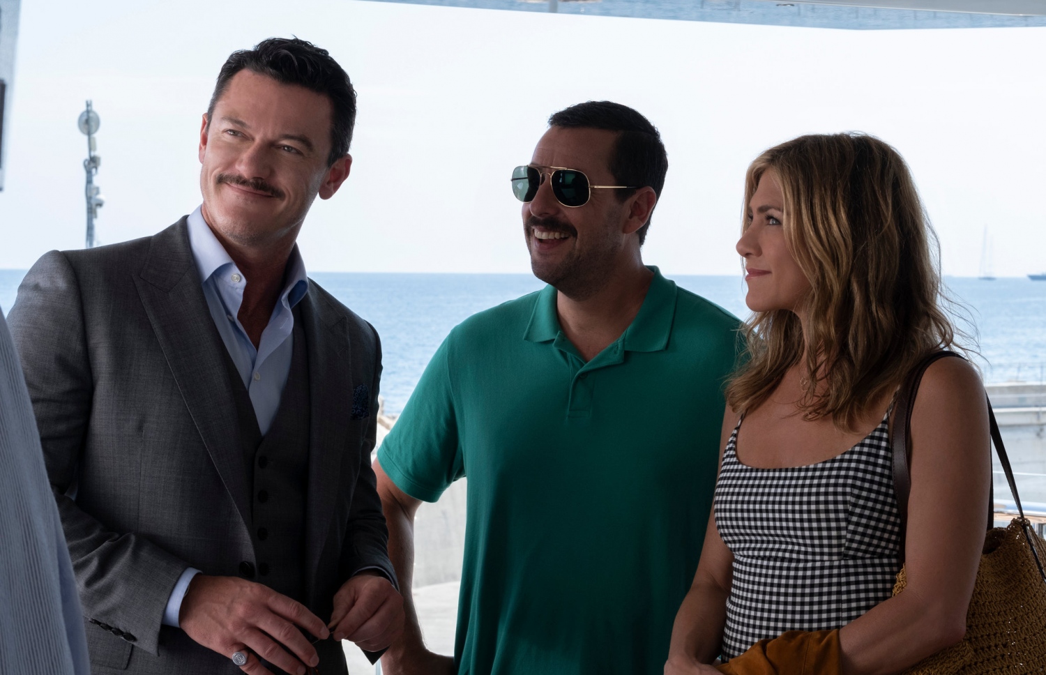 ފިލްމުގައި ޔޫރަޕް ދަތުރުން އޯޑްރީ އާއި ނިކް ފުރަތަމަ ދިމާވާ ބިލިއަނަރުގެ ކޮއްކޮ އާއެކު