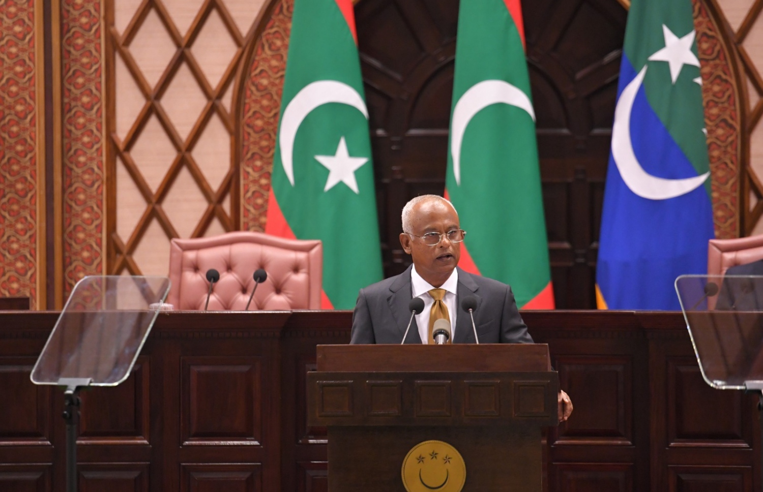 ރައީސް އިބްރާހިމް މުހައްމަދު ސޯލިހު މި އަހަރުގެ ރިޔާސީ ބަޔާން ރައްޔިތުންގެ މަޖިލިިހަށް އިއްވަވަނީ.---ފޮޓޯ: މަޖިލިސް