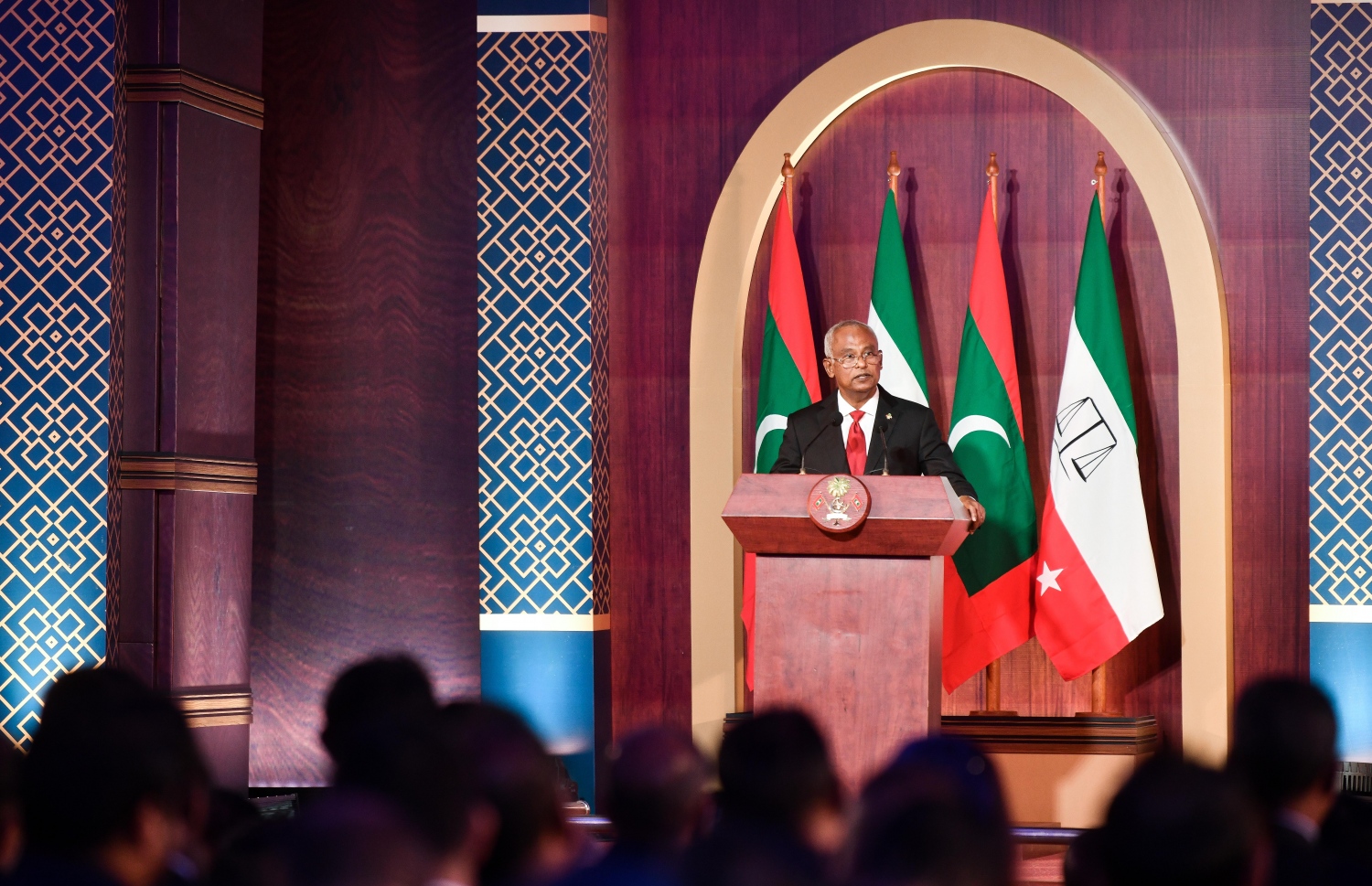 ޖުޑީޝަލް އަހަރު ފެށުމަށް ދަރުބާރުގޭގައި ބޭއްވި ޖަލްސާގައި ރައީސް އިބްރާހިމް މުހައްމަދު ސޯލިހް ވާހަކަފުޅު ދައްކަވަނީ.--- ފޮޓޯ: ފަޔާޒު މޫސާ | މިހާރު