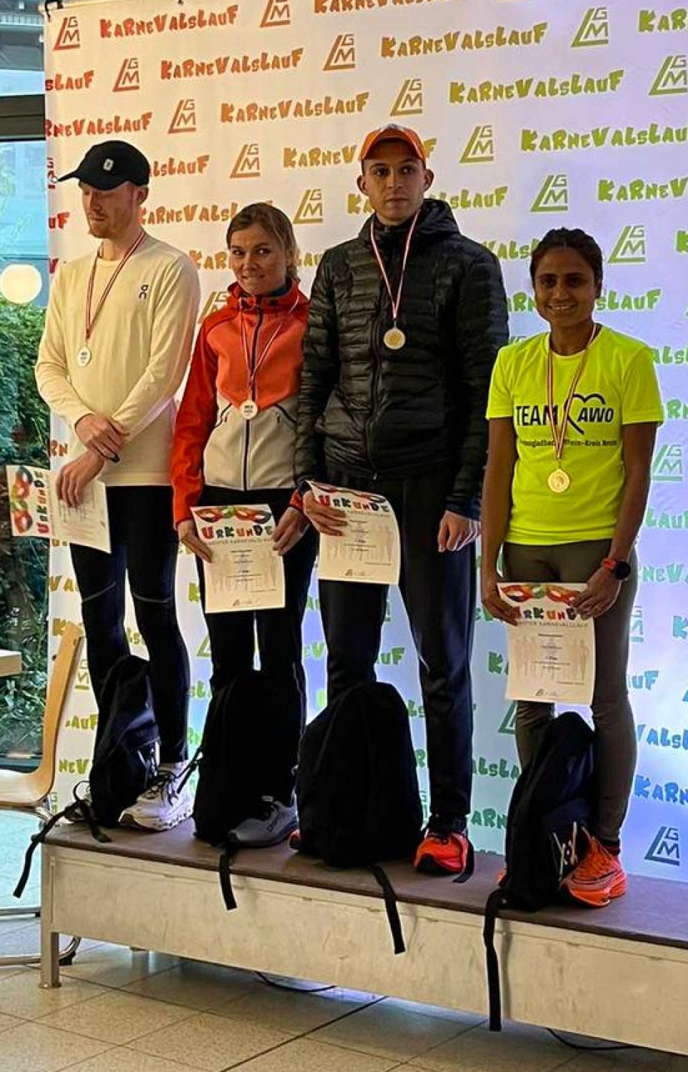 އިއްޔެގެ ރޭސް ނިންމުމަށް ފަހު ޝަމްހާ ރޭހުން ވަނަ ހޯދި އެހެން ދުވުންތެރިންނާއެކު