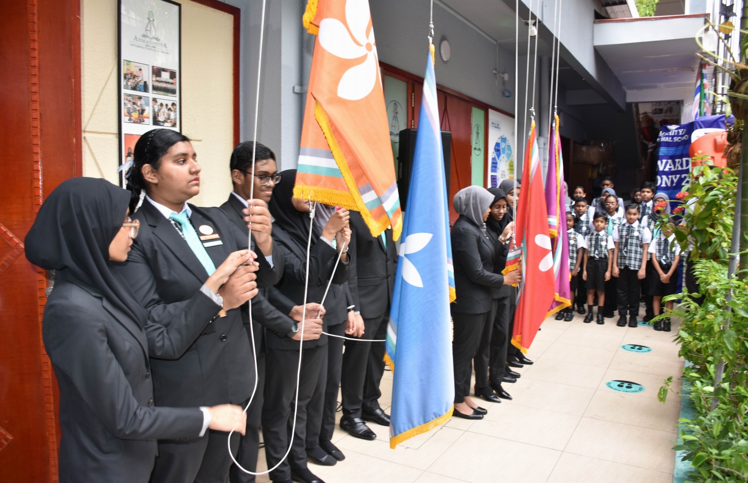 އަހުމަދިއްޔާ އިންޓަނޭޝަނަލް ސްކޫލުގެ 41 ވަނަ އަހަރީ ދުވަސް އިއްޔެ އެ ސްކޫލުގައި ވަނީ ކުލަގަދަކޮށް ފާހަގަކޮށްފައި. އެ ދުވަސް ފާހަގަކުރުމަށް އިއްޔެ އެ ސްކޫލުގައި ހާއްސަ އެސެމްބްލީއަކާއި ހާއްސަ ޖަލްސާއެއް ވަނީ ބާއްވައިފައި.