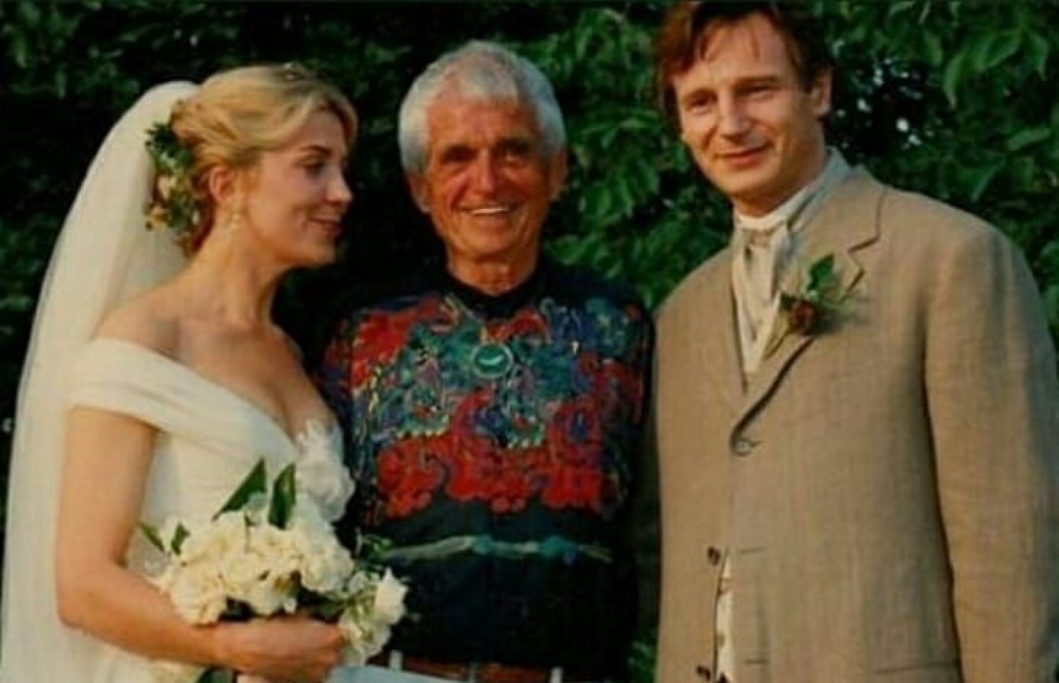 ލިއަމް އާއި އޭނާގެ އަންހެނުން ނަޓާޝާގެ ކައިވެނީގެ ހަފްލާގެ ތެރެއިން