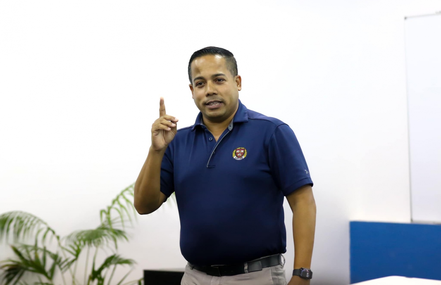 ގައުމީ ވޮލީ ޓީމަށް ހާއްސަކޮށް، އަފީފް ރޭ ކުރިއަށް ގެންދިޔަ ސެޝަންގެ ތެރެއިން. --- ފޮޓޯ: ޔޫތު މިނިސްޓްރީ