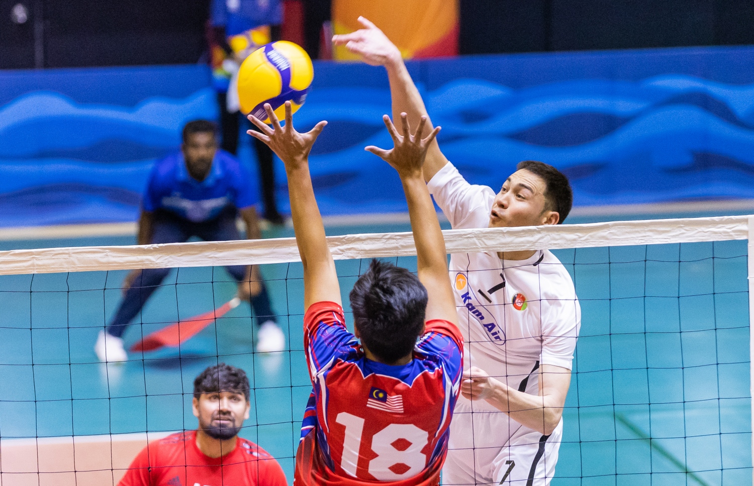 އަފްޣާނިސްތާނާ މެލޭޝިއާ މިއަދު ކުޅުނު މެޗުގެ ތެރެއިން: އަފްޣާން މެޗު ކާމިޔާބު ކުރީ 3-1 ސެޓުން --- ފޮޓޯ: ފަޔާޒު މޫސާ | މިހާރު