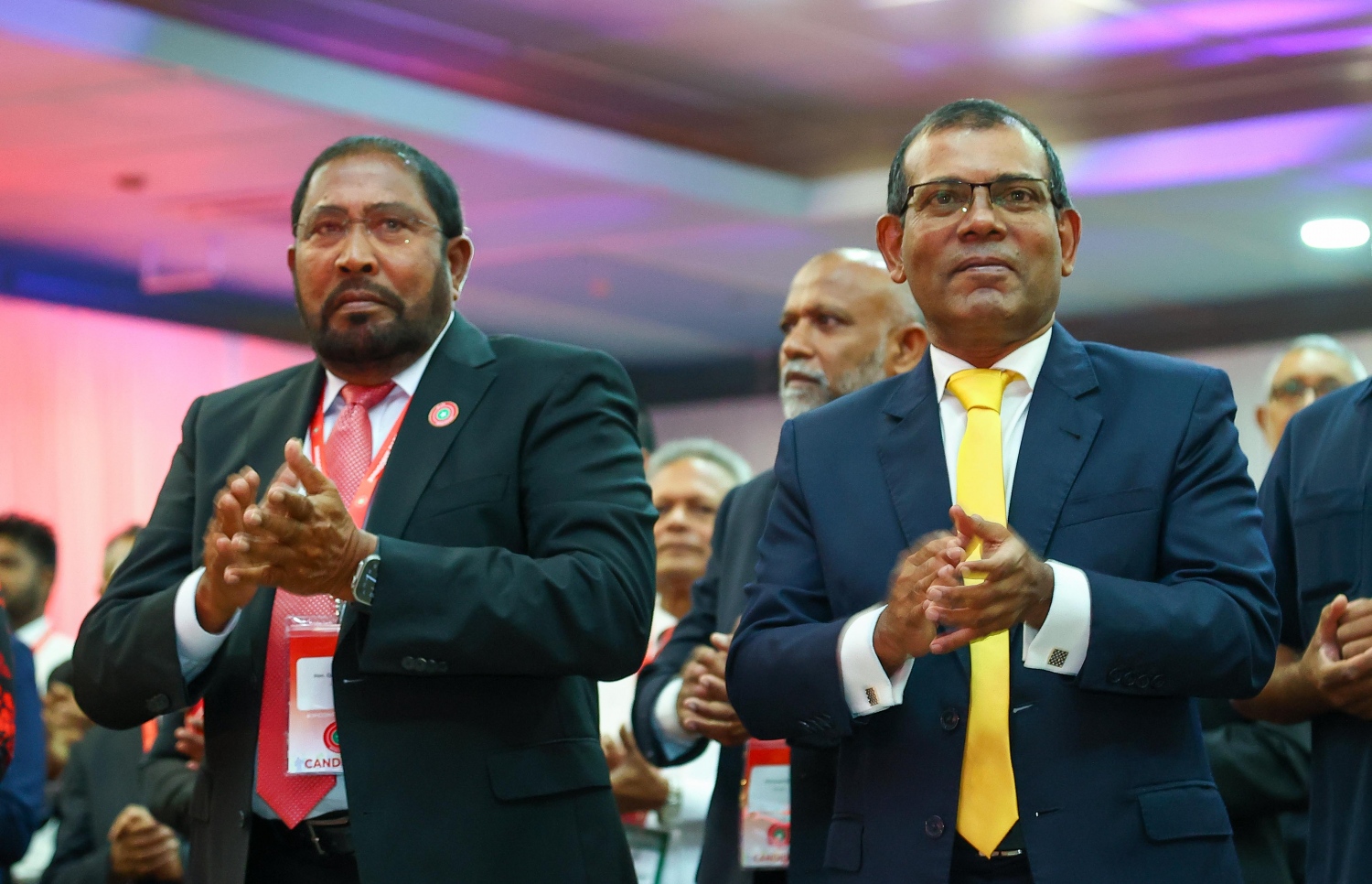 ޖުމްހޫރީ ޕާޓީގެ ކޮންފަރެންސުގައި ނަޝީދު (ކ) އާއި ގާސިމް.