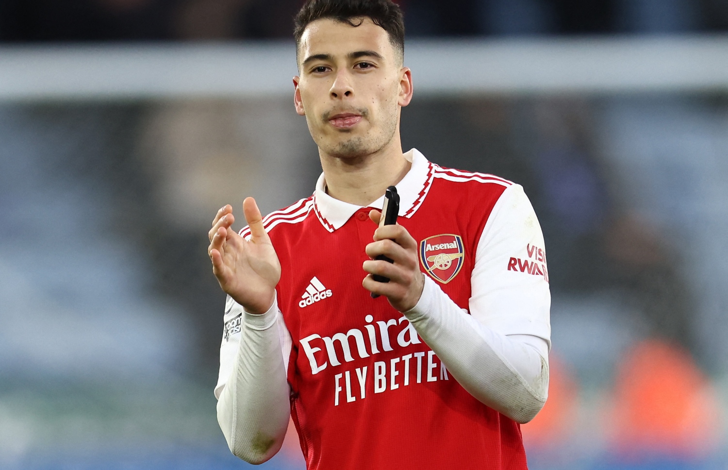 އާސެނަލް އަށް ލަނޑު ޖަހައިދިން މާޓިުނެލީ: ފުރަތަމަ 11 ގައި ކުޅެން އޭނާ ނުކުތީ މެދުކެނޑުމަކަށް ފަހު --- ފޮޓޯ: އޭއެފްޕީ