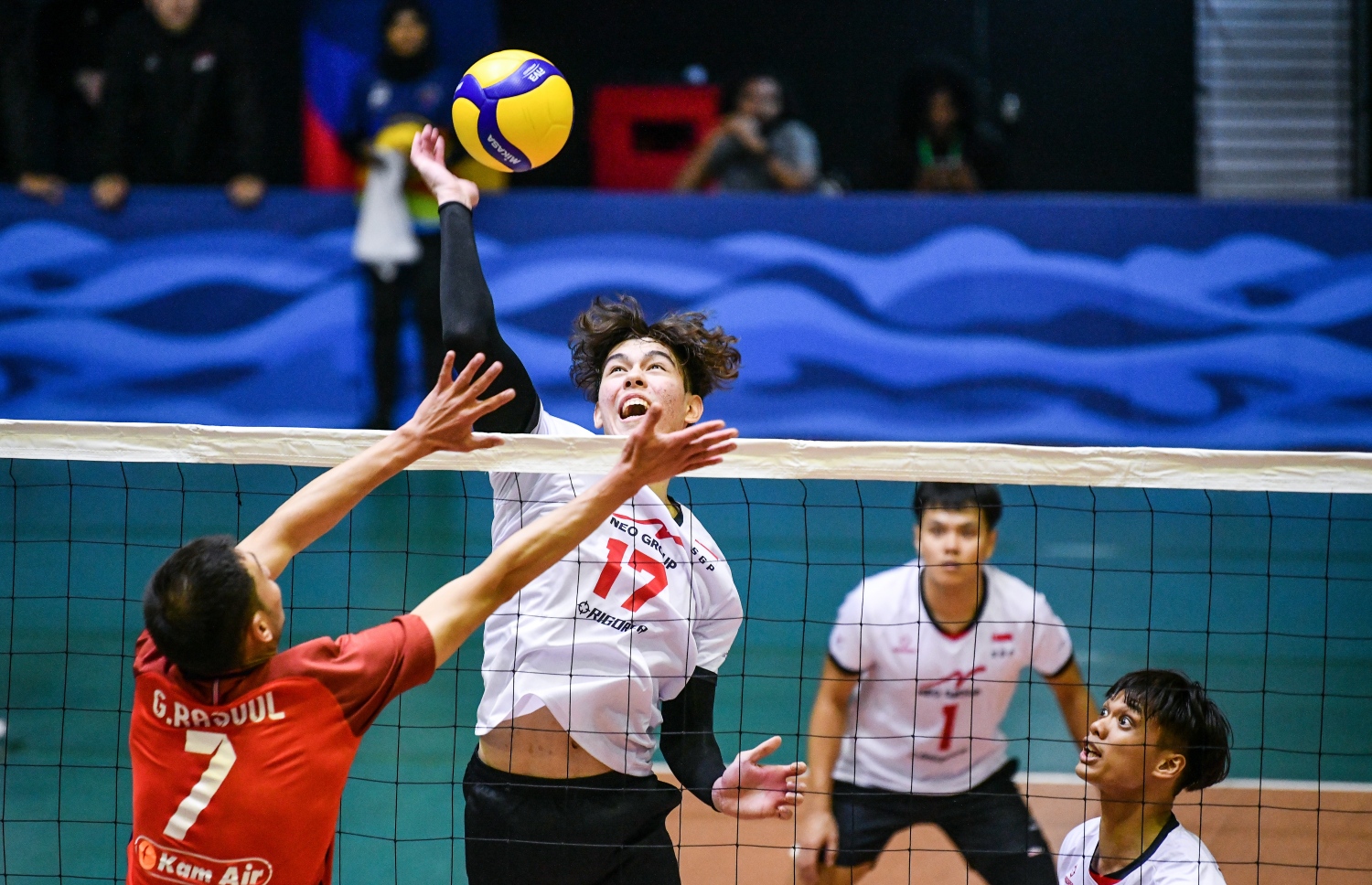 ސިންގަޕޫރާއި އަފްގާނިސްތާން މިރޭ ކުޅުނު މެޗުގެ ތެރެއިން --- ފޮޓޯ: ފަޔާޒު މޫސާ | މިހާރު