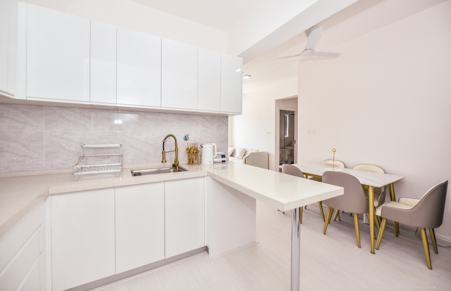 އެމްޑަބްލިއުއެސްސީގެ އެޕާޓްމެންޓެއްގެ ބަދިގެ. އެތަނުގައި އެއް ރޫމް، ދެ ރޫމް އަދި ތިން ރޫމުގެ އެޕާޓްމެންޓްތައް ހުރޭ-- ފޮޓޯ: ނިޝާން އަލީ / މިހާރު