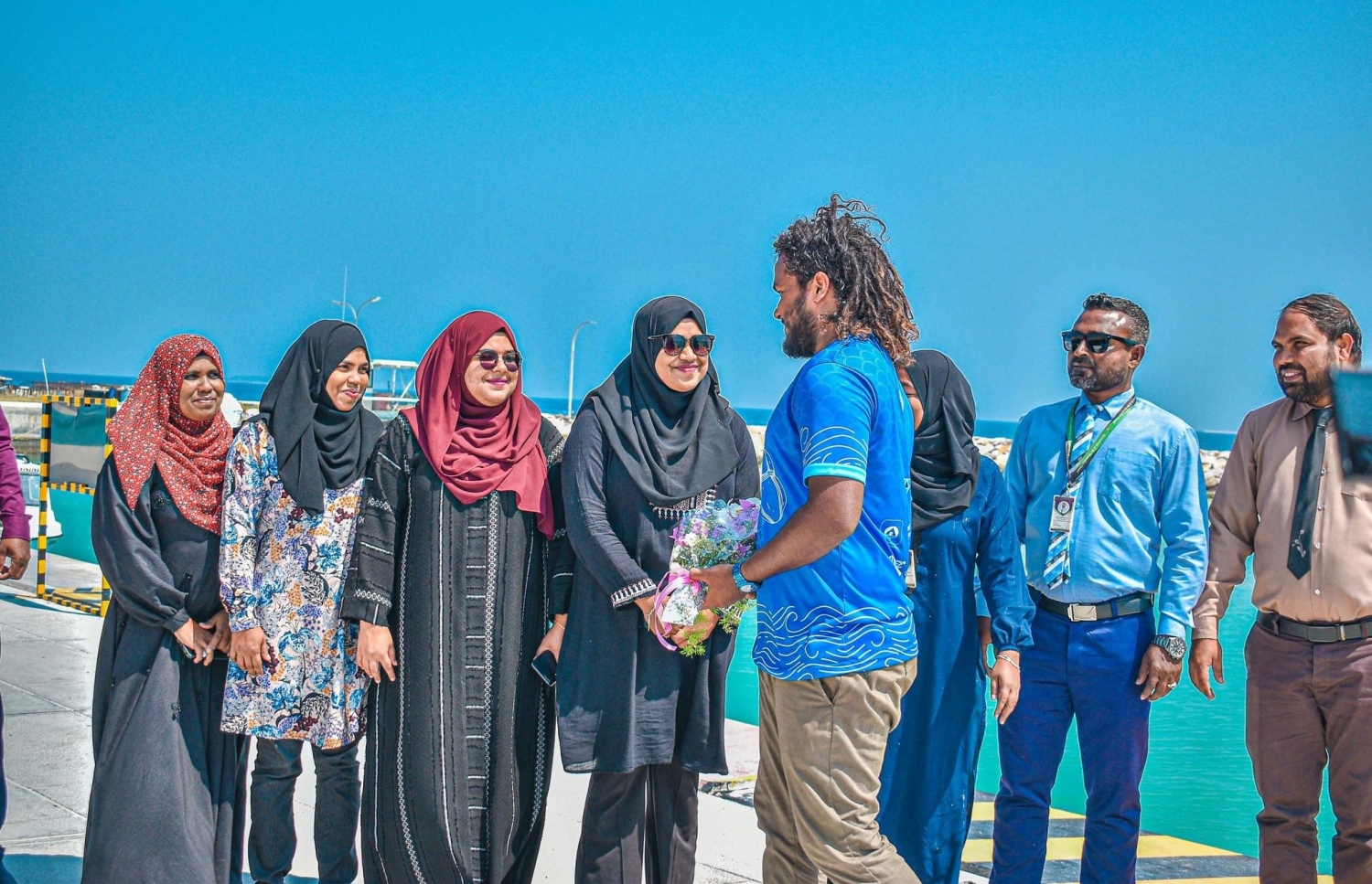 ސާޖިން "އުތުރުން ދެކުނަށް" ކުރާ ދަތުރުގައި ހއ. އިހަވަންދޫން އޭނާއަށް މަރުހަބާ ކިޔަނީ.