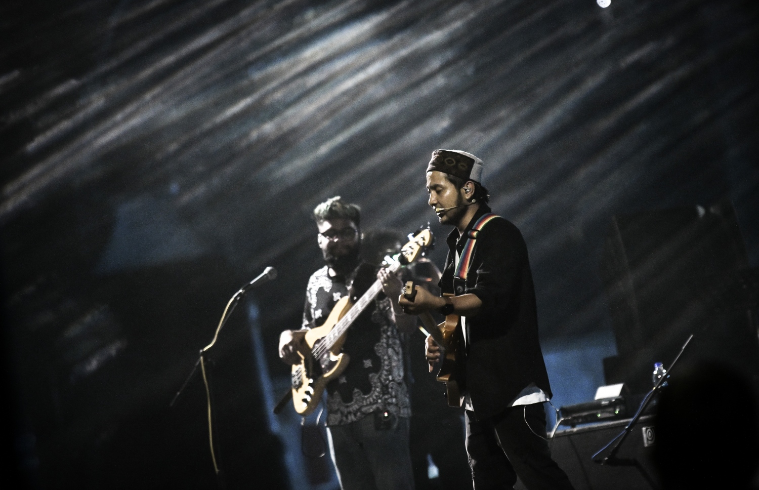 މިދިޔަ އަހަރު އޮތް އިންޑިއަން އައިޑަލްގެ ސީޒަން 12 ކާމިޔާބު ކުރި ޕަވަންދީޕް "މިއުޒިކަލް އައިޑަލް" ޝޯގައި ޕާފޯމް ކުރަނީ.-- ފޮޓޯ:ނިޝާން އަލީ / މިހާރު