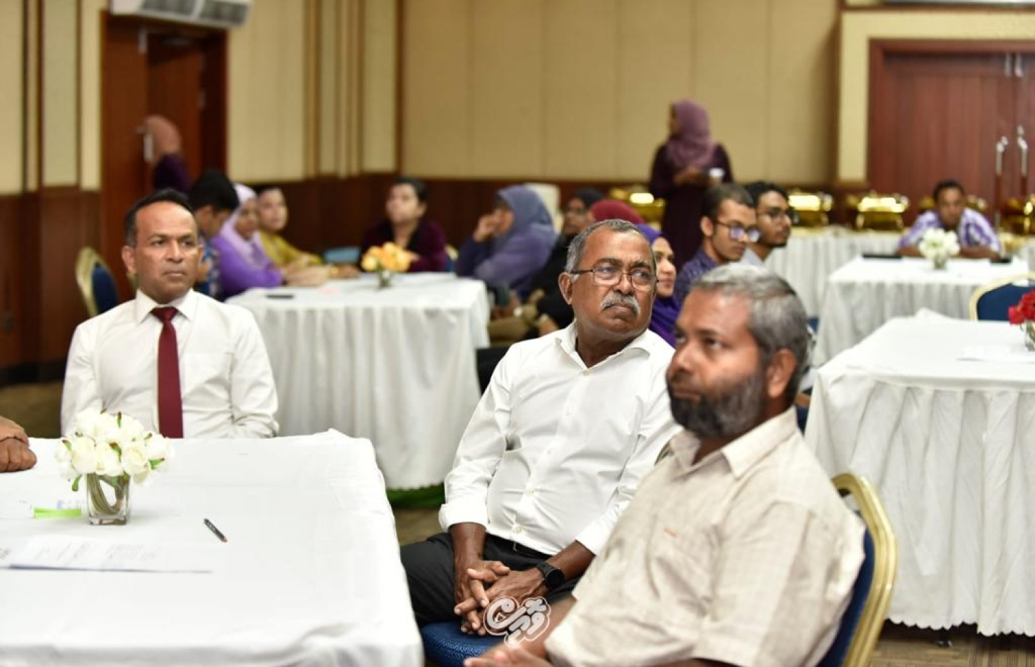 ކެއާ ސޮސައިޓީގެ އަހަރީ އާންމު ޖަލްސާގައި ބައެއް ބައިވެރިން. --ފޮޓޯ: ކެއާ ސޮސައިޓީ