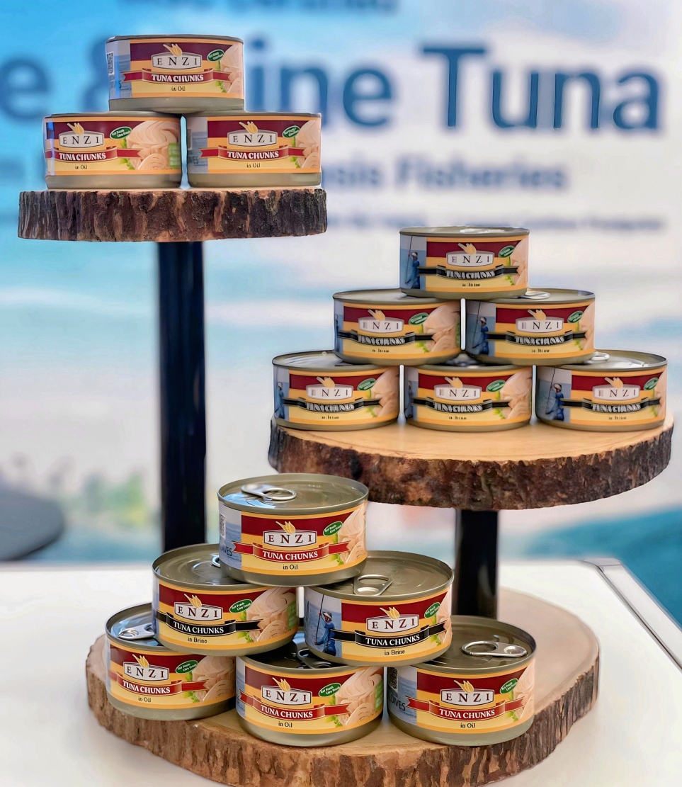 ސްޓޯލުގައި ޝޯކޭސް ކޮށްފައިވާ އެންޒީގެ މަސްދަޅުތައް. -- ފޮޓޯ: އެންސިސް