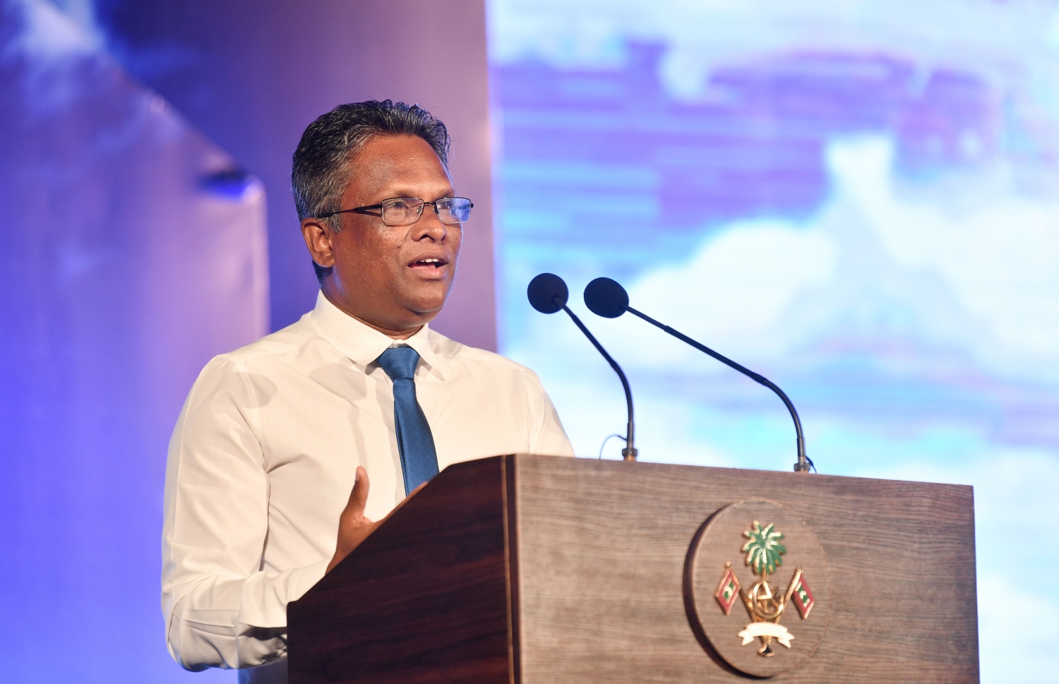 ފަރެސްމާތޮޑާ އެއާޕޯޓު ހުޅުވަން ބޭއްވި ރަސްމިއްޔާތުގައި އާޒިމް ވާހަކަދައްކަަވަނީ- ފޮޓޯ: ނިޝާން އަލީ/ މިހާރު