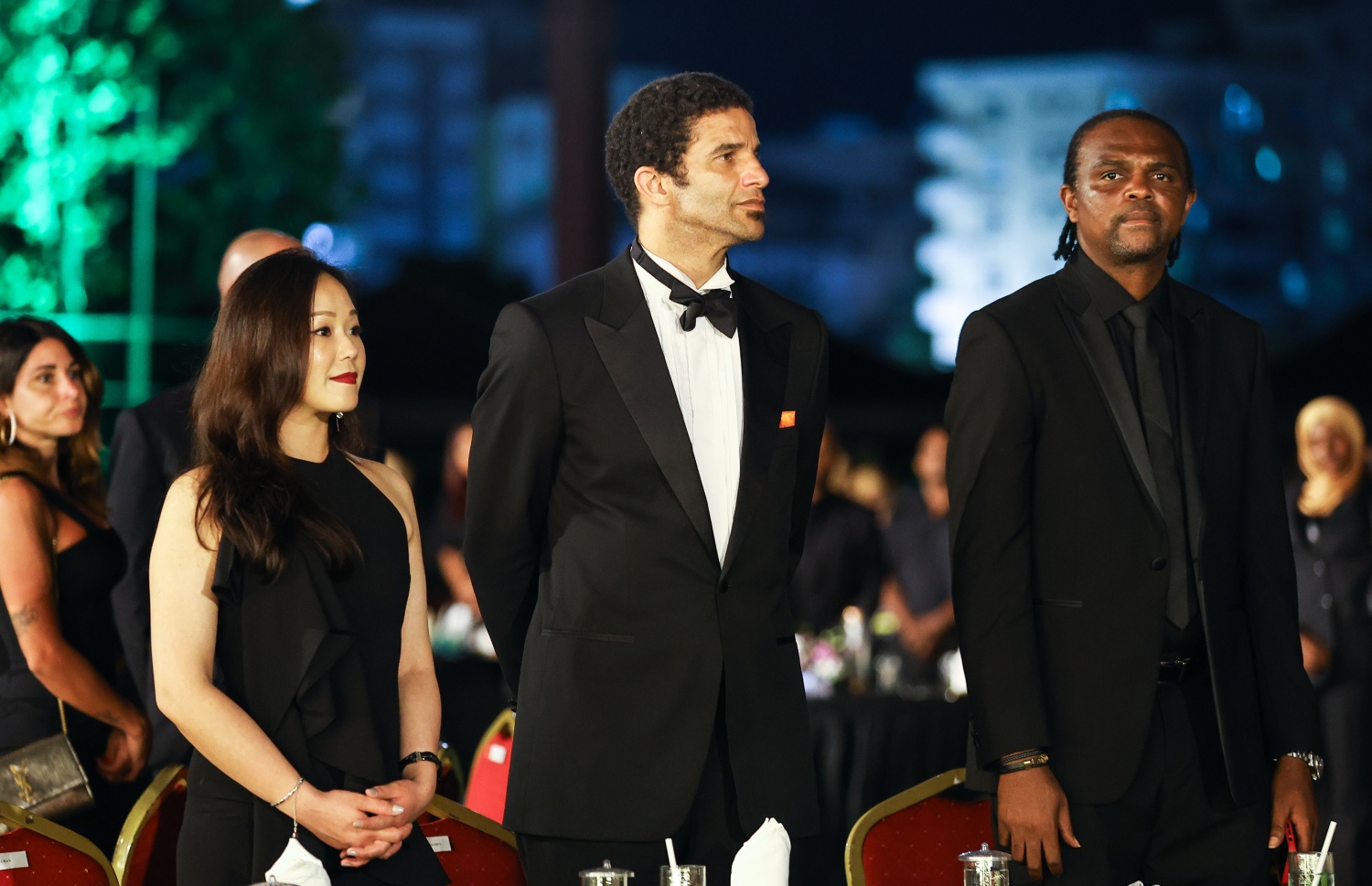 މޯލްޑިވިސް ސްޕޯޓްސް އެވޯޑު ހަފްލާގައި އިނގިރޭސި ގައުމީ ޓީމުގެ ކުރީގެ ގޯލްކީޕަރު ޑޭވިޑް ޖޭމްސް އާއި  ންވަކްވޯ ކާނޫ ބައިވެރިވަނީ -- ފޮޓޯ: ފަޔާޒު މޫސާ | މިހާރު