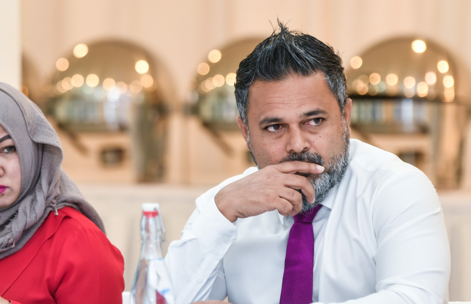 ޕީޕީއެމްގެ ނައިބު ރައީސް، ނައިފަރު ދާއިރާގެ މެމްބަރު އަހުމަދު ޝިޔާމް (ކ) އިލެކްޝަންސް ކޮމިޝަންގެ ބައްދަލުވުމުގައި.