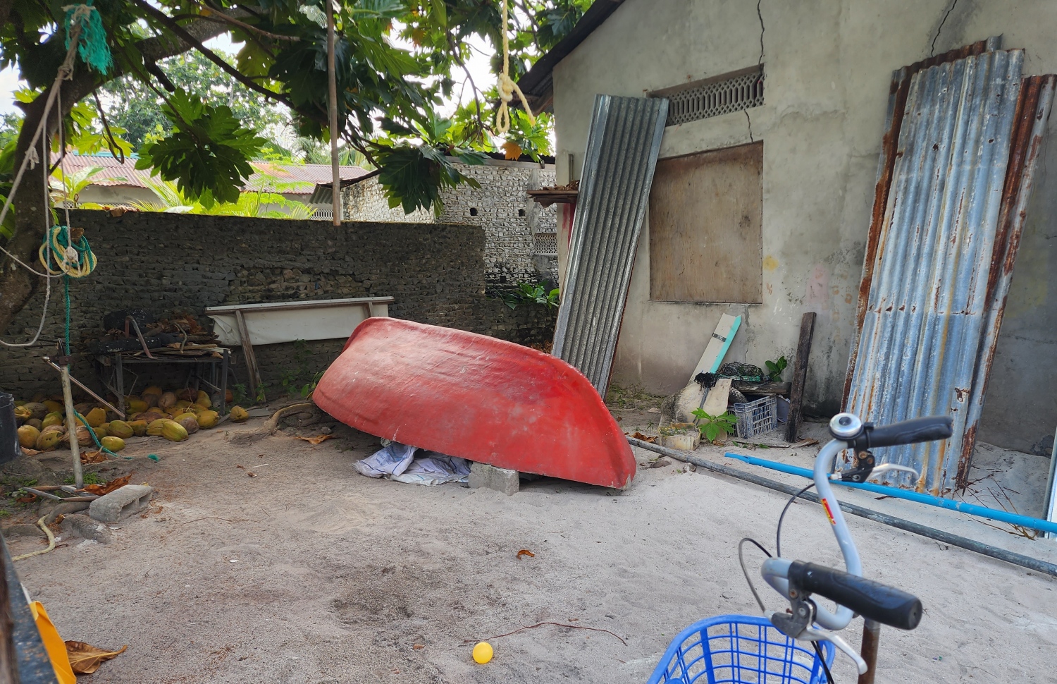 ދެމަފިރިން އެންމެ ފުރަތަމަ މަހަށް ދިޔަ ޑިންގީ ގޭގައި ހަނދާނަކަށް ބާއްވާފައި -- ފޮޓޯ: އިސްމާއިލް ނަސީރު/ މިހާރު