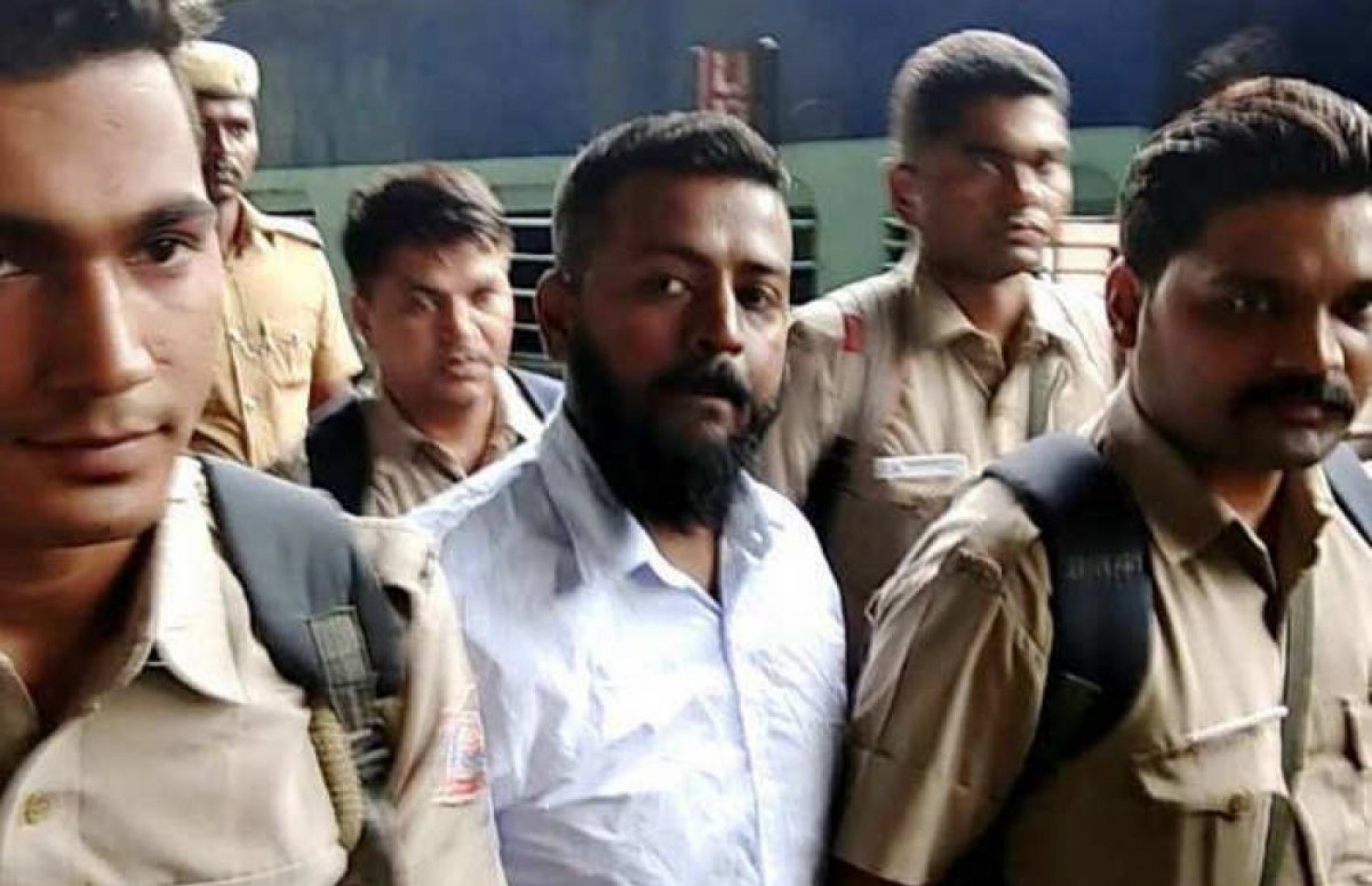 ސުކޭޝް ހައްޔަރުކޮށްގެން ގެންދަނީ