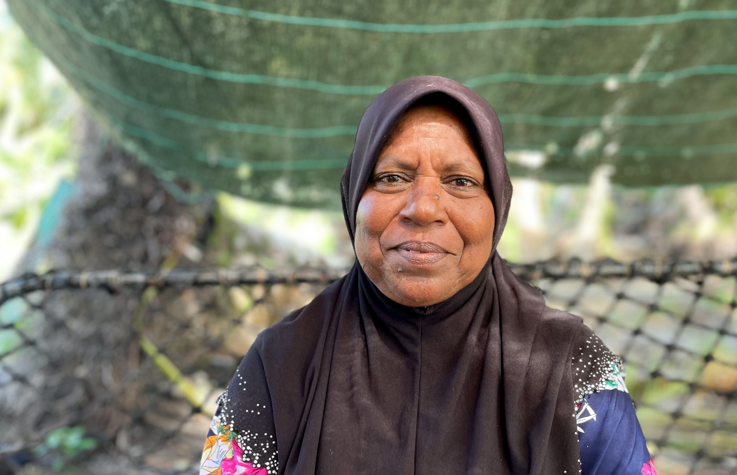 ލަތީފާ "މިހާރު" އާ ވާހަކަދައްކަނީ. އޭނާ ބުނީ، މިއީ ބުރައަސް ވަރަށް ކުރާ ހިތްވާ މަސައްކަތެއް ކަމަށް-- ފޮޓޯ: ނިޝާން އަލީ/ މިހާރު