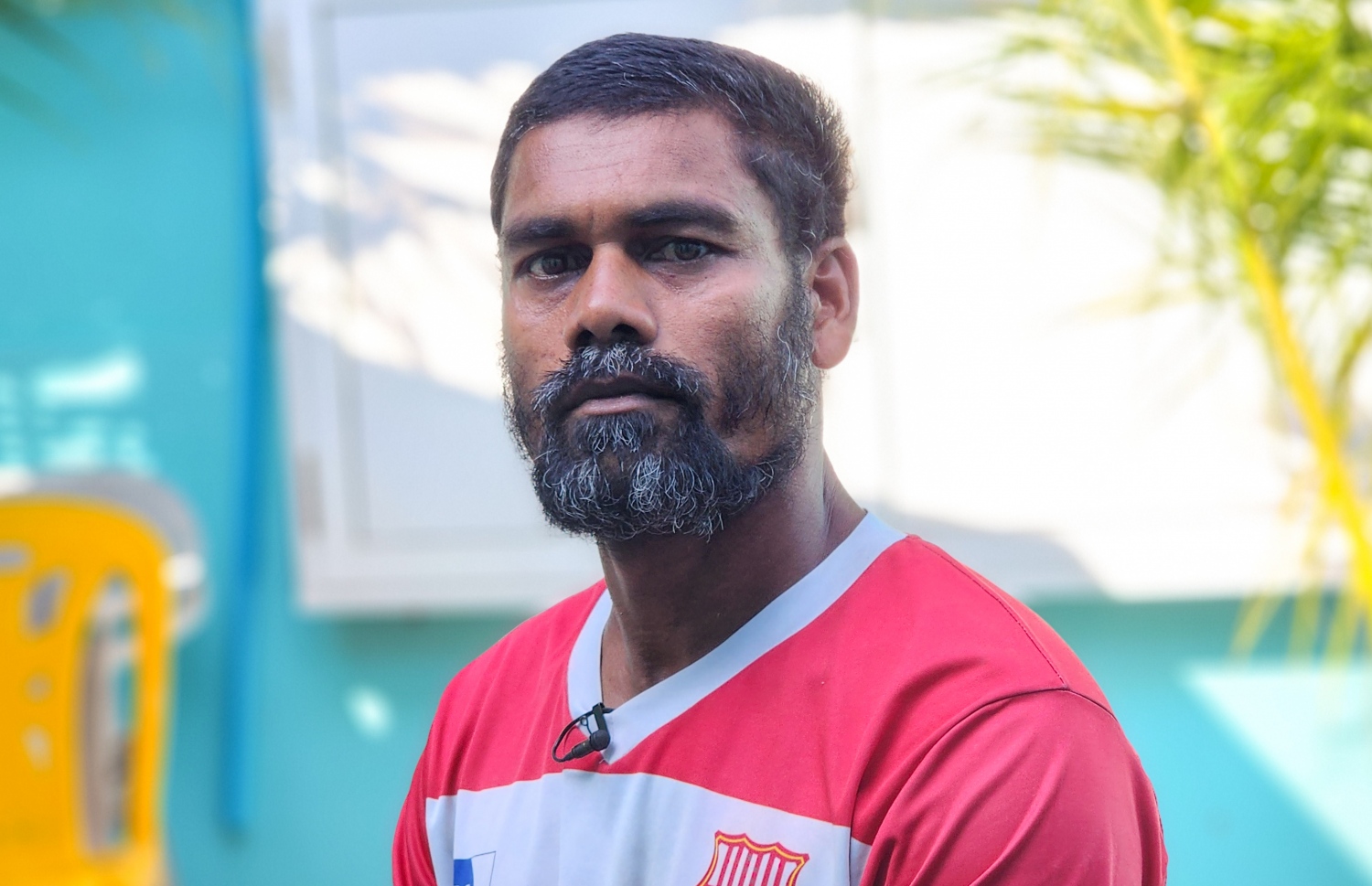 ނާސިރު: އޭނާ އަކީ ފީއަލީގައި ފުޅާ ދާއިރާއެއްގައި ދަނޑުހައްދާ މީހެއް -- ފޮޓޯ: މިޙާރު