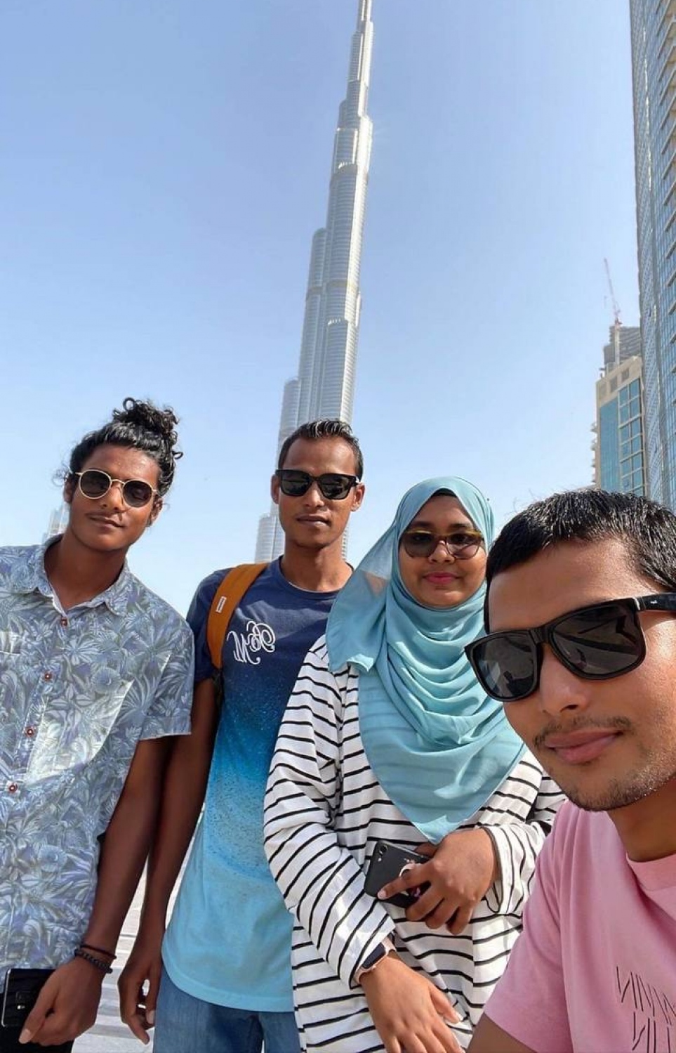 ހައްސާން (ކ) އާއި ރިޝްވާން (މ) އަދި ރަޖުއާން: އަަބަދުވެސް އެކުގައި އުޅޭ މި ތިން ޒުވާނުންގެ ހުވަފެނަކީ ލޯކަލް ޓޫރިޒަމްގެ ކުރީ ސަފަށް އެރުން.