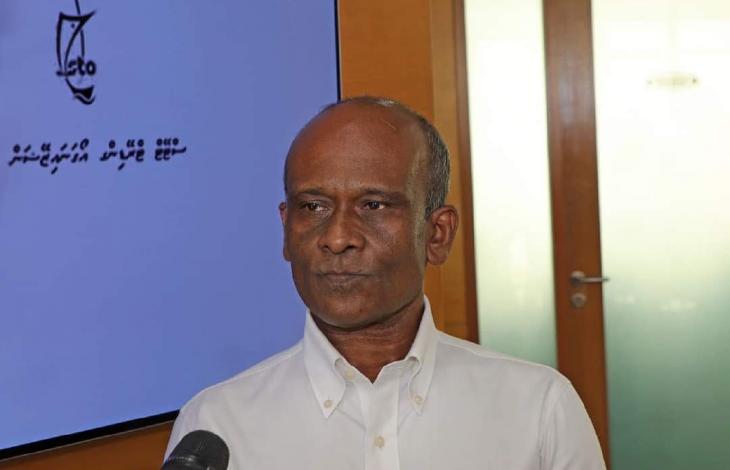 ސައީދު: އޭނާ ވަނީ ކެބިނެޓުގެ ސެކްރެޓަރީގެ މަގާމާ އެކު ގިނަ މަގާމްތައް ފުރުއްވާފައި.