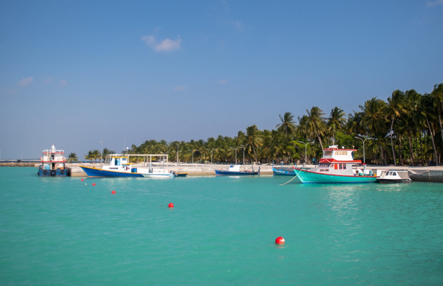 ދަރަނބޫދޫ ބަނދަރު: ހެޔޮވަރުގެ ބަނދަރެއް އޮތް ރަށެއް -- ފޮޓޯ: ވިޝާހު ޒަރީރު/ މިހާރު