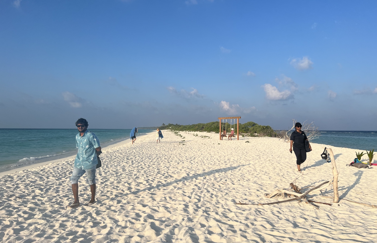 ދިގުރަށް ތުނޑި: މިތަނަށް ބައެއް ދުވަސްތަކުގައި 100 މީހުން ވެސް އަންނަ ކަމަށް ކައުންސިލުން ބުނޭ.