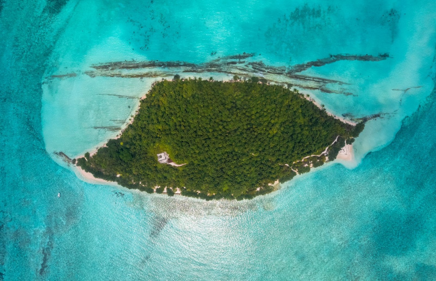 ހއ. މަތީރަށުގެ މަތިން ނަގާފައިވާ ފޮޓޯއެއް.-- ފޮޓޯ: ސާޖިންގެ ޓީމް