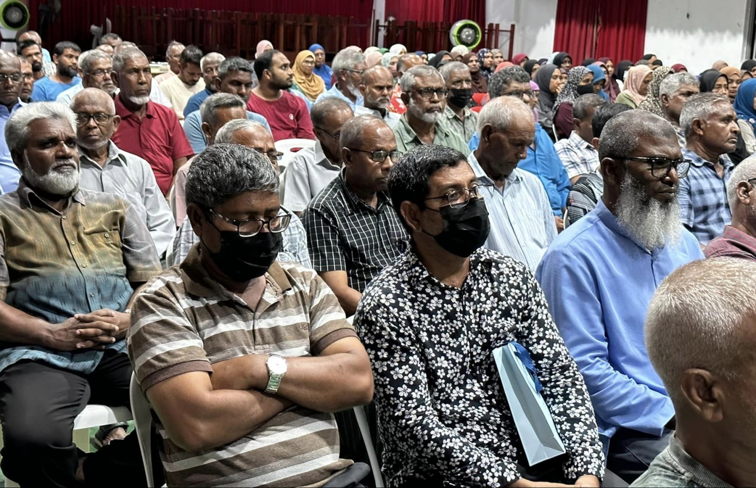 މި ރޯދަމަހު ސަފާ ގުރޫޕްގެ ހަވާލުގައި އުމްރާ އަށް ދާ މީހުންނާއެކު، އެ ގުރޫޕުން ބޭއްވި ބައްދަލުވުމެއްގައި ބައިވެރިވި މީހުން.