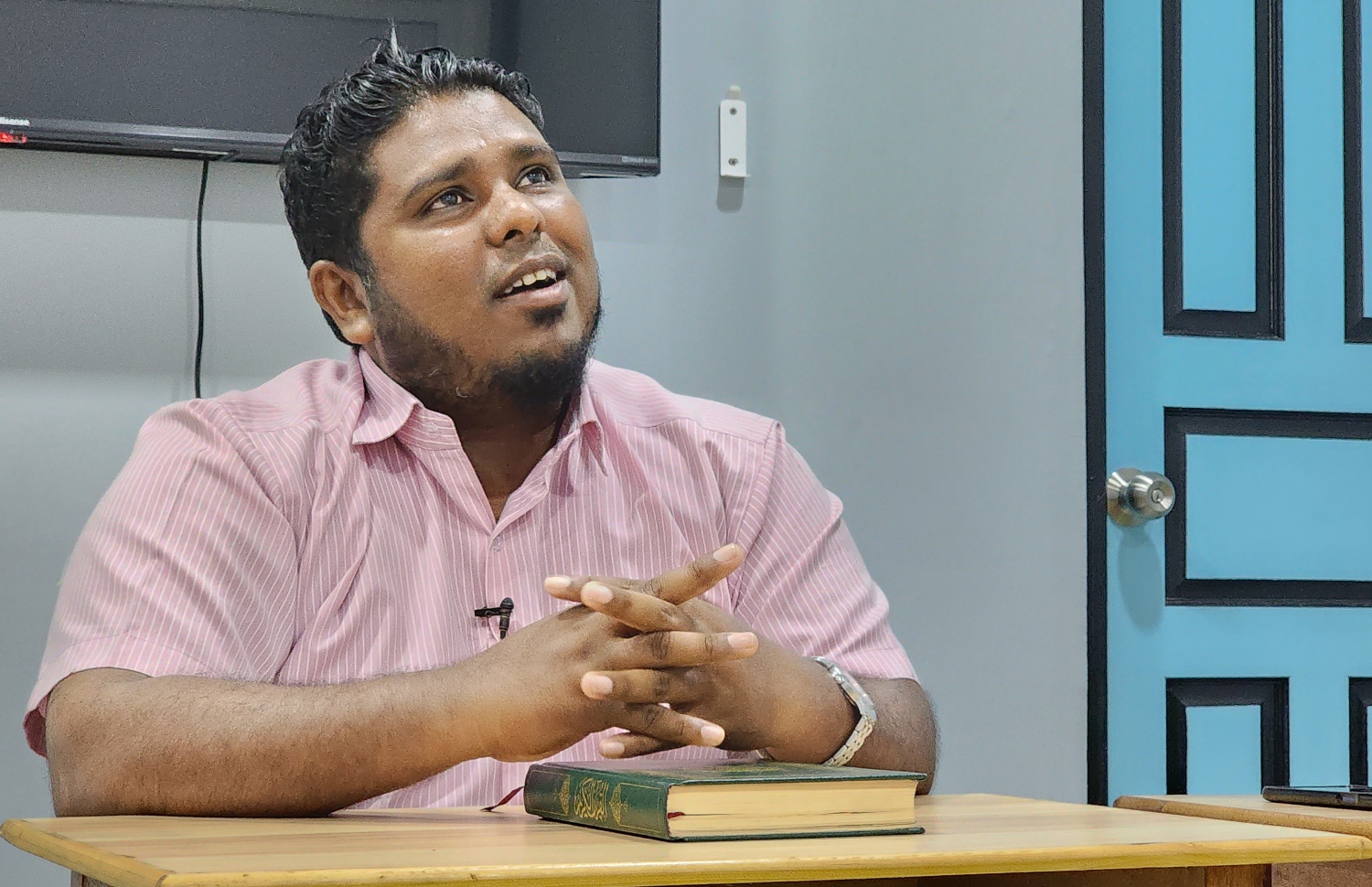 މުހައްމަދު، "މިހާރު" އަށް އިންޓަވިއުދެނީ.-- ފޮޓޯ: އިސްމާއިލް ނަސީރު/ މިހާރު