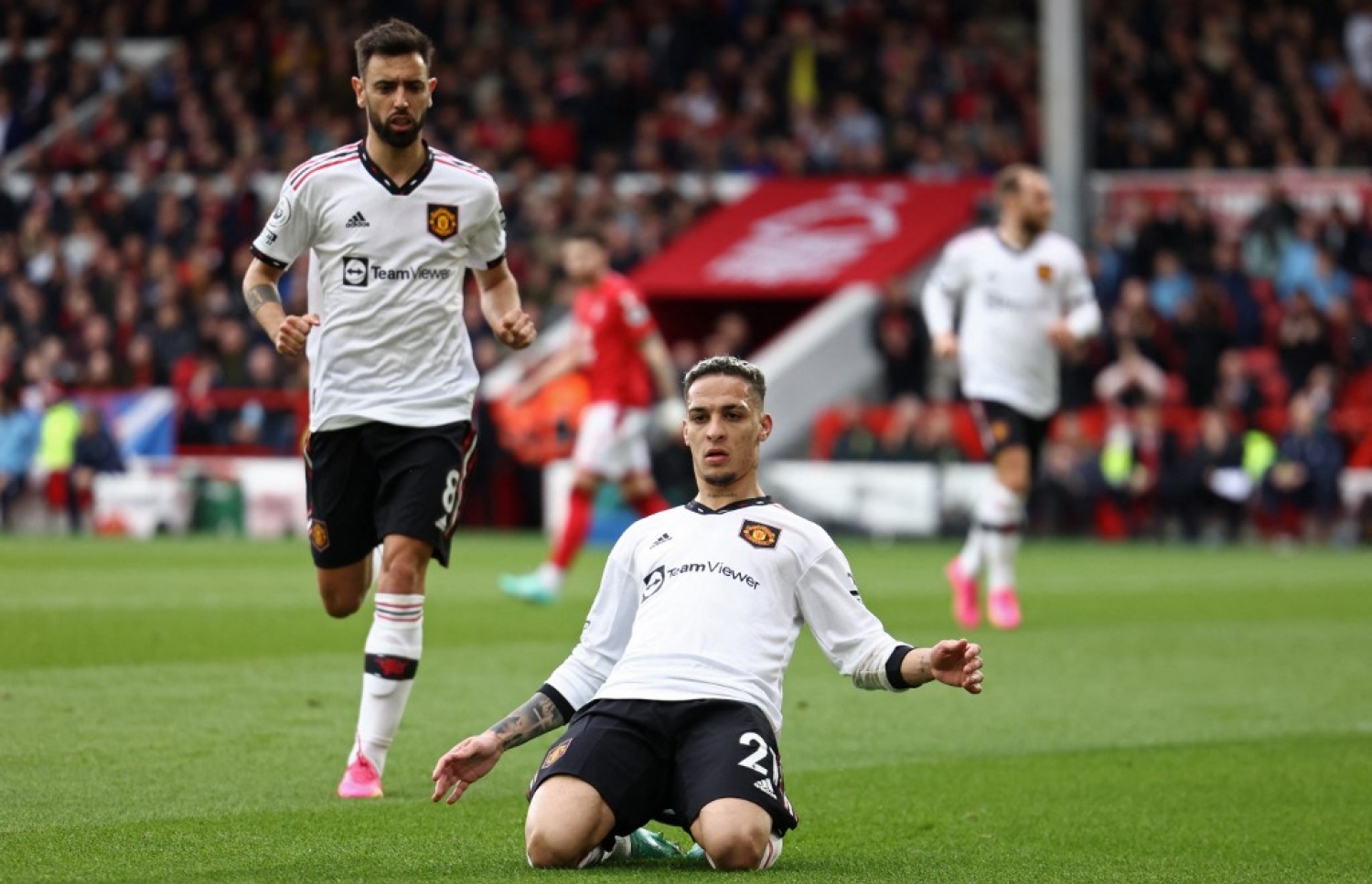 ޔުނައިޓެޑުން ލީޑު ނެގި ގޯލު ޖެހުމަށް ފަހު އެންޓޮނީ.-- ފޮޓޯ: އޭއެފްޕީ